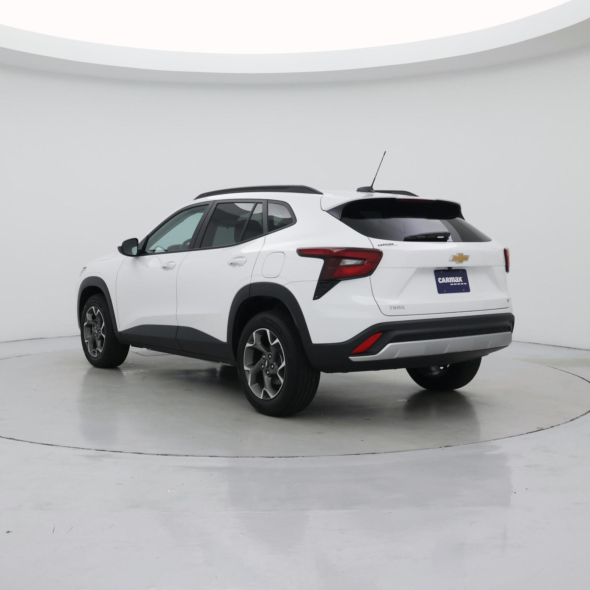 Thumbnail: 2024 Chevrolet Trax - 2