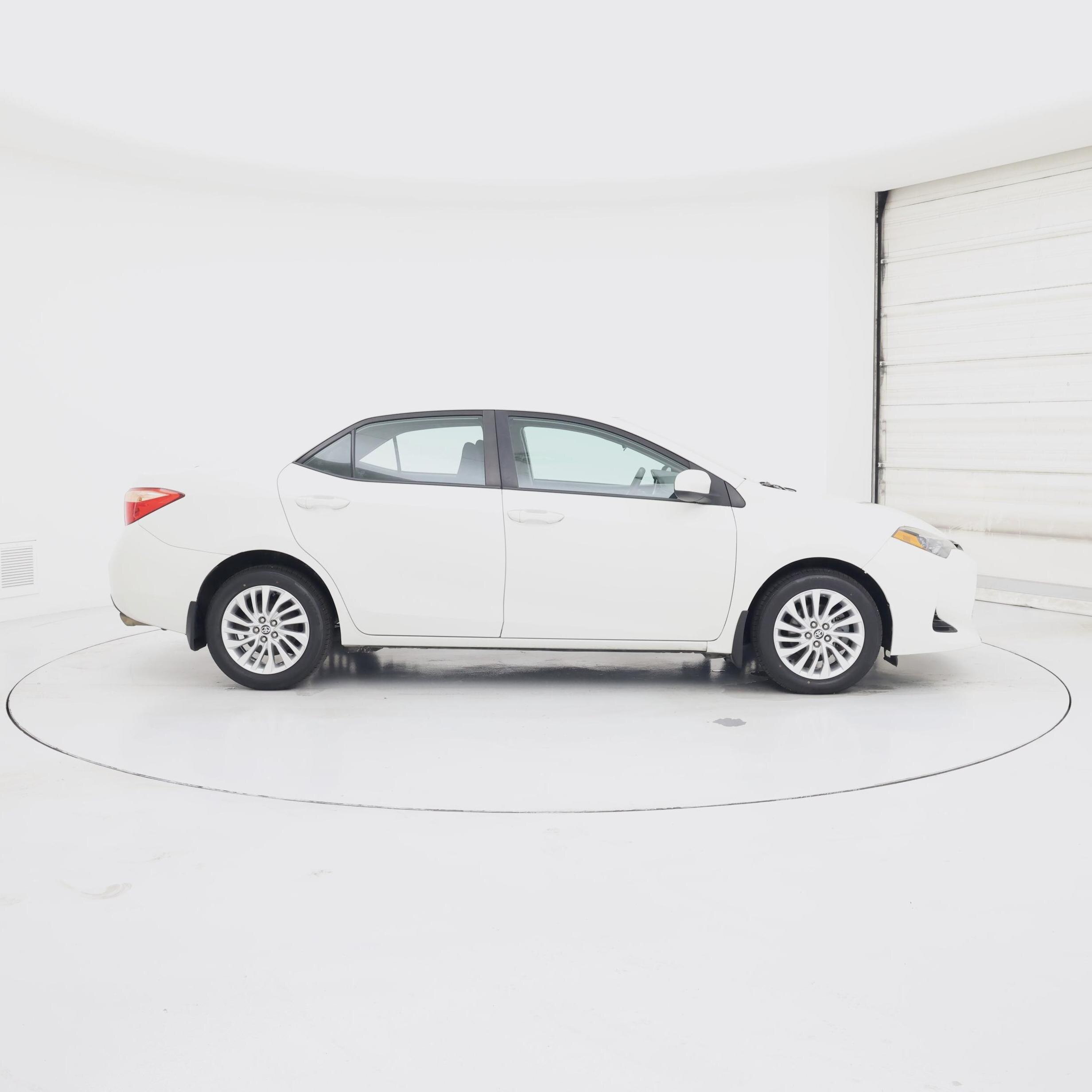 Thumbnail: 2018 Toyota Corolla - 7