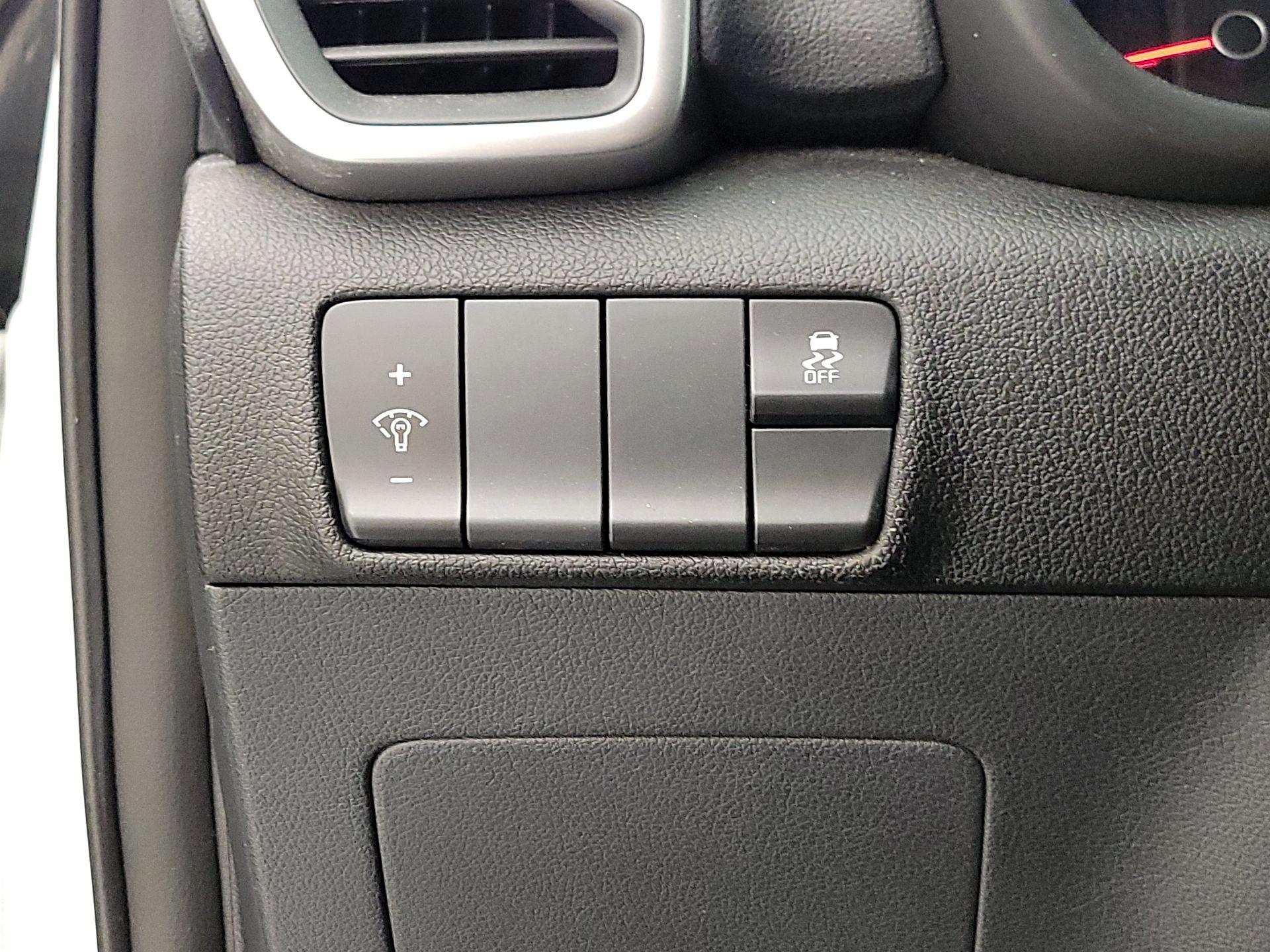 Thumbnail: 2017 Kia Sportage - 13