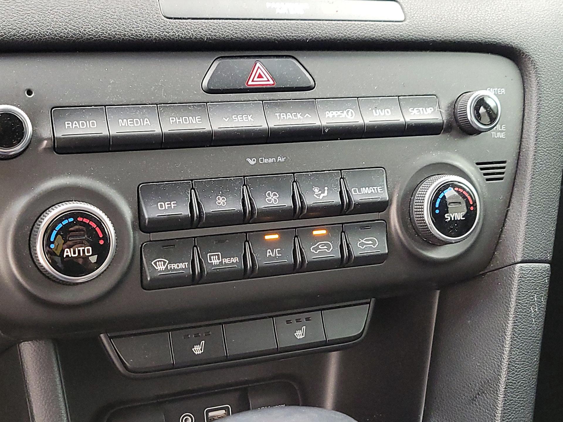 Thumbnail: 2017 Kia Sportage - 16