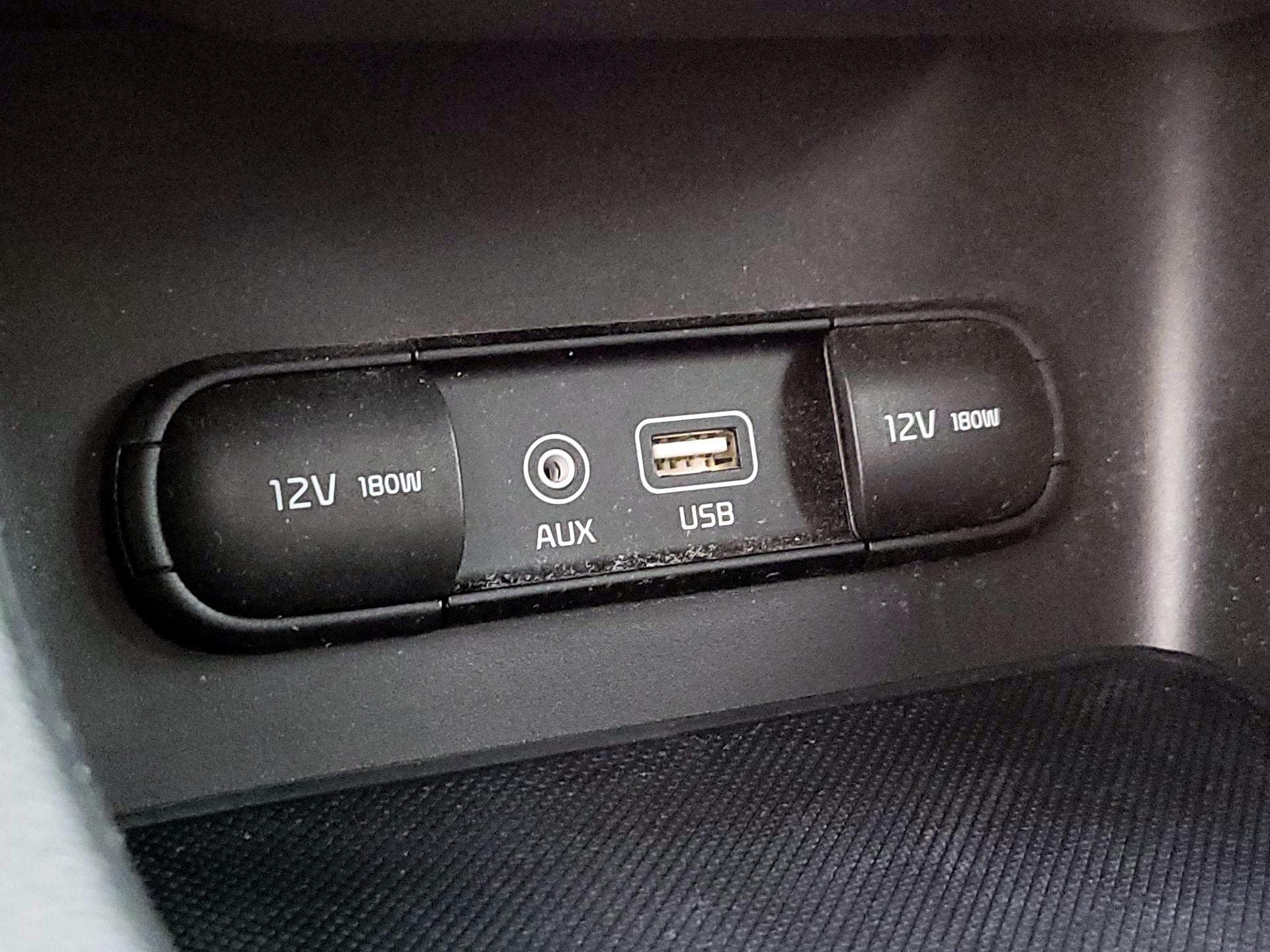 Thumbnail: 2017 Kia Sportage - 18