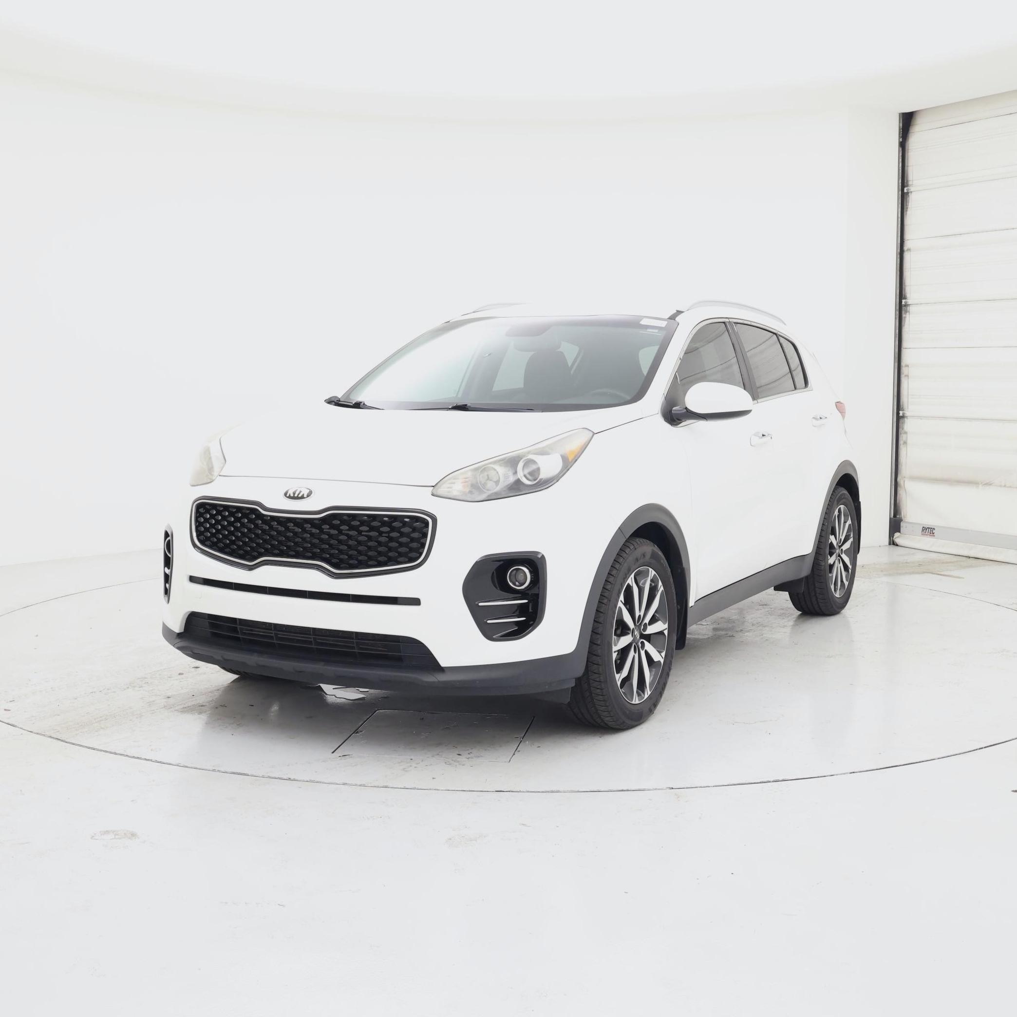 Thumbnail: 2017 Kia Sportage - 4