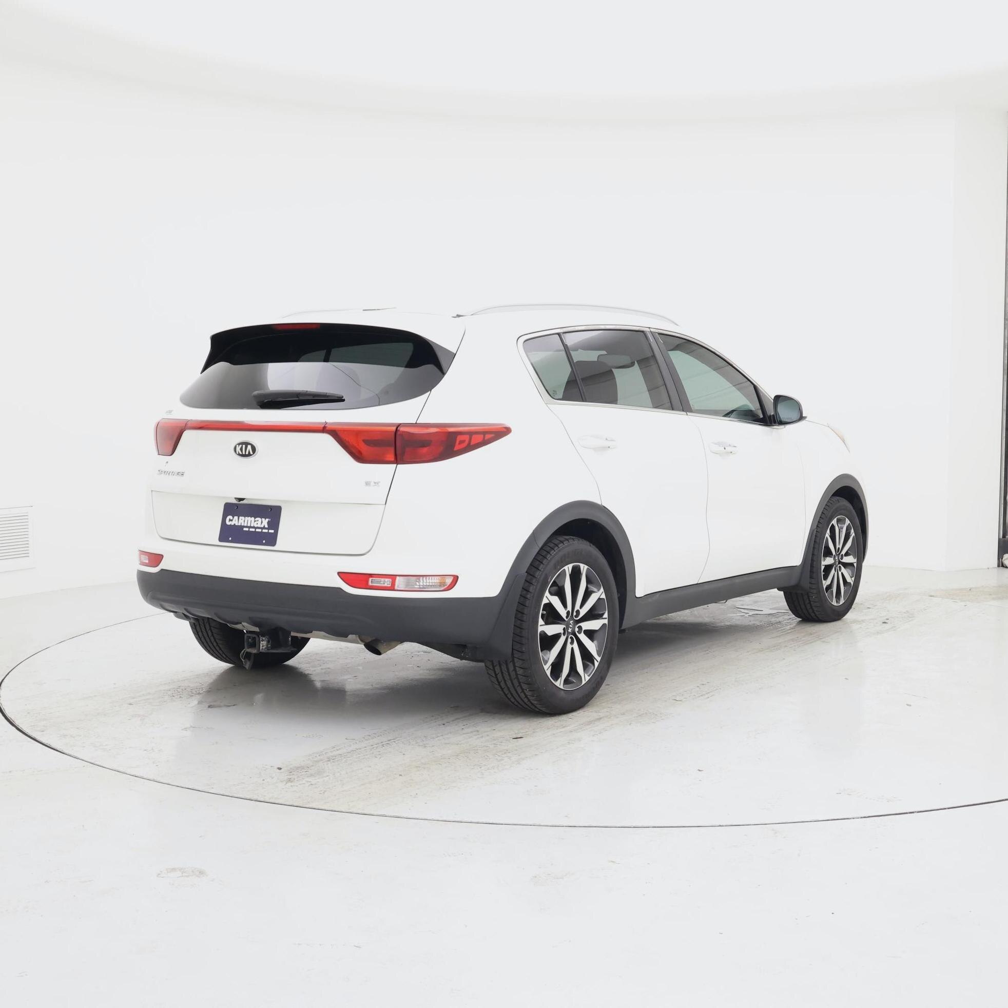 Thumbnail: 2017 Kia Sportage - 8
