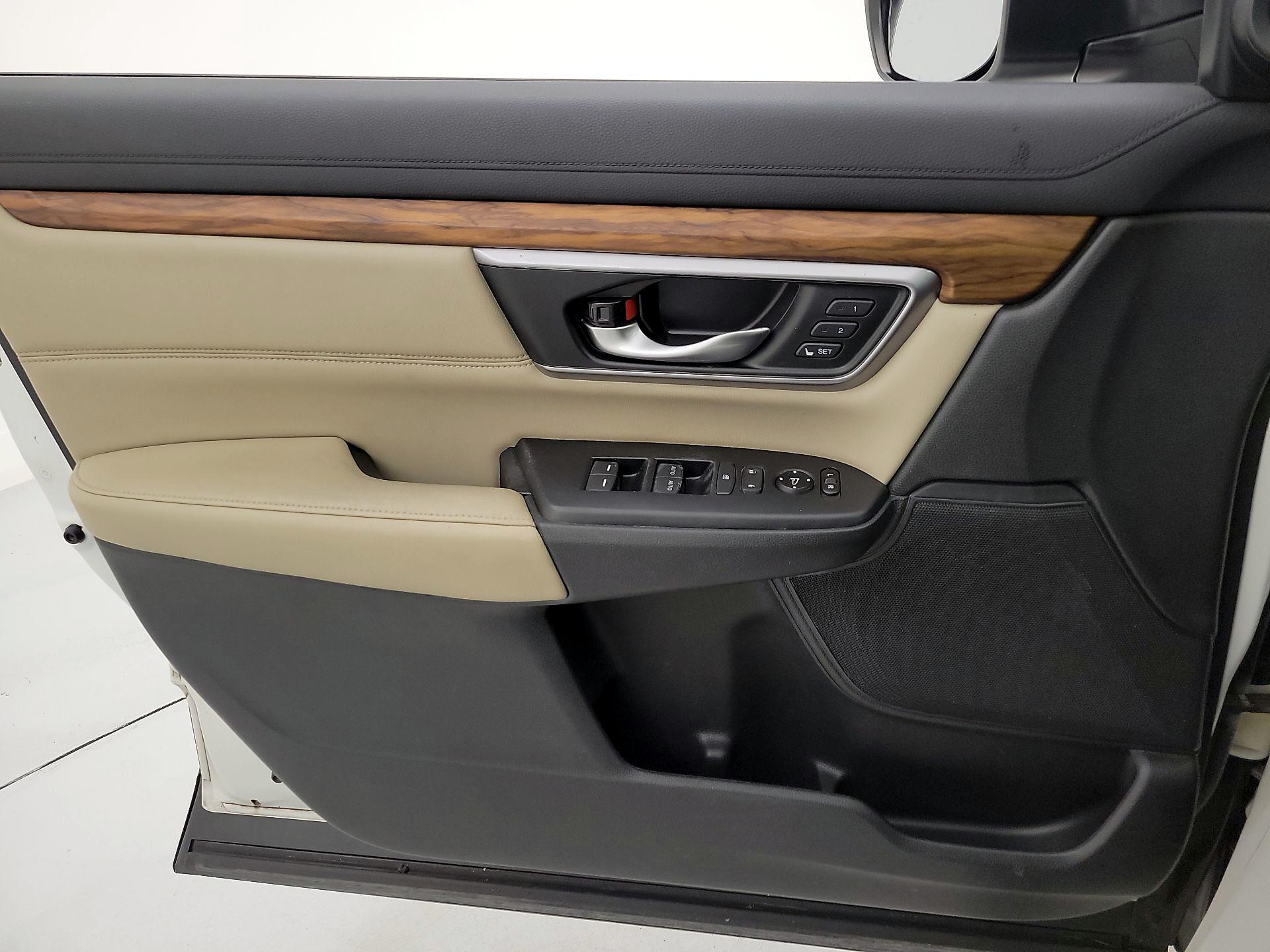 Thumbnail: 2017 Honda CR-V - 12