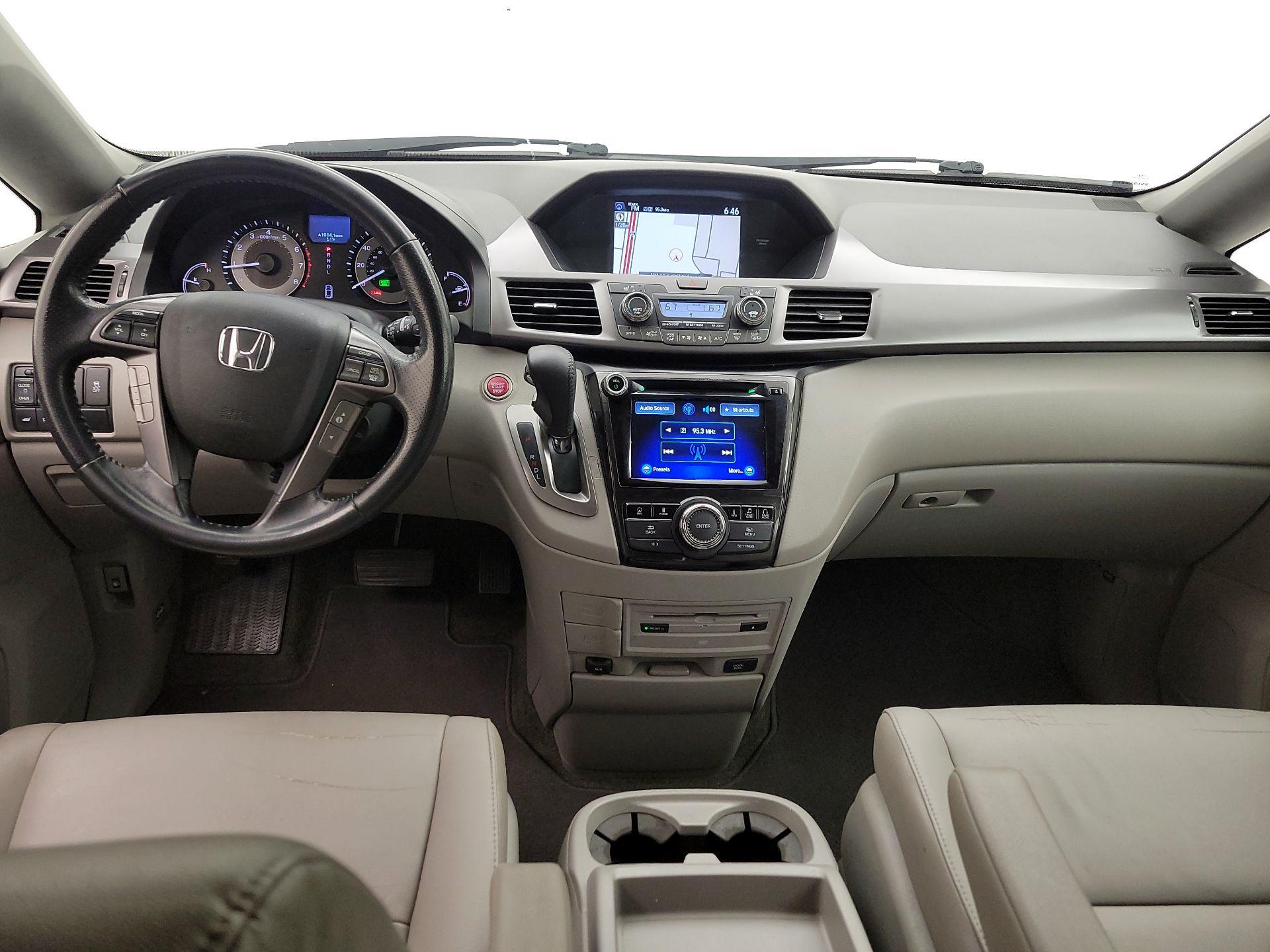 Thumbnail: 2014 Honda Odyssey - 9