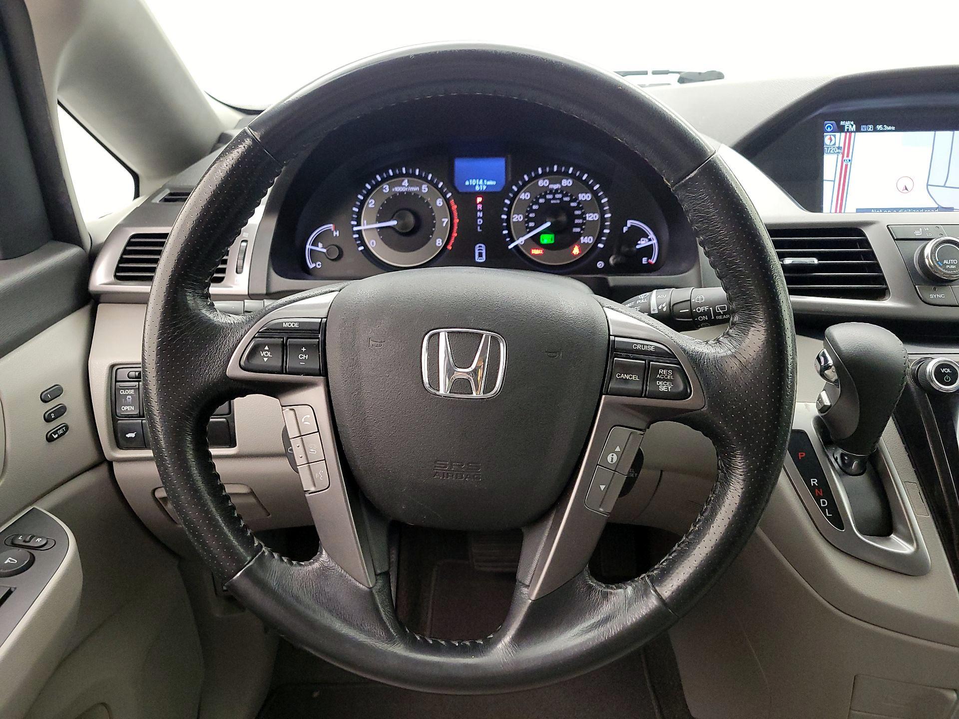 Thumbnail: 2014 Honda Odyssey - 10