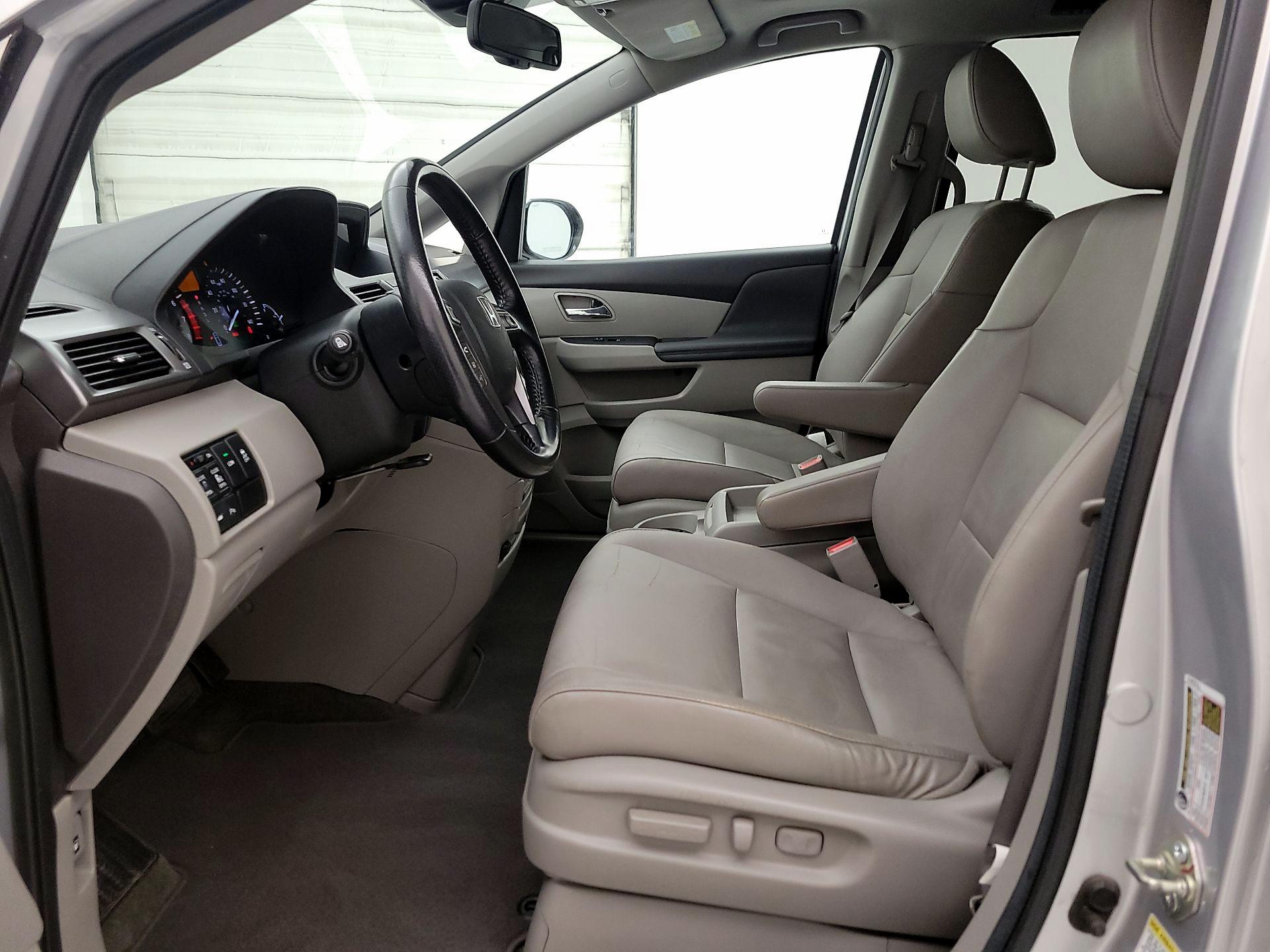 Thumbnail: 2014 Honda Odyssey - 11