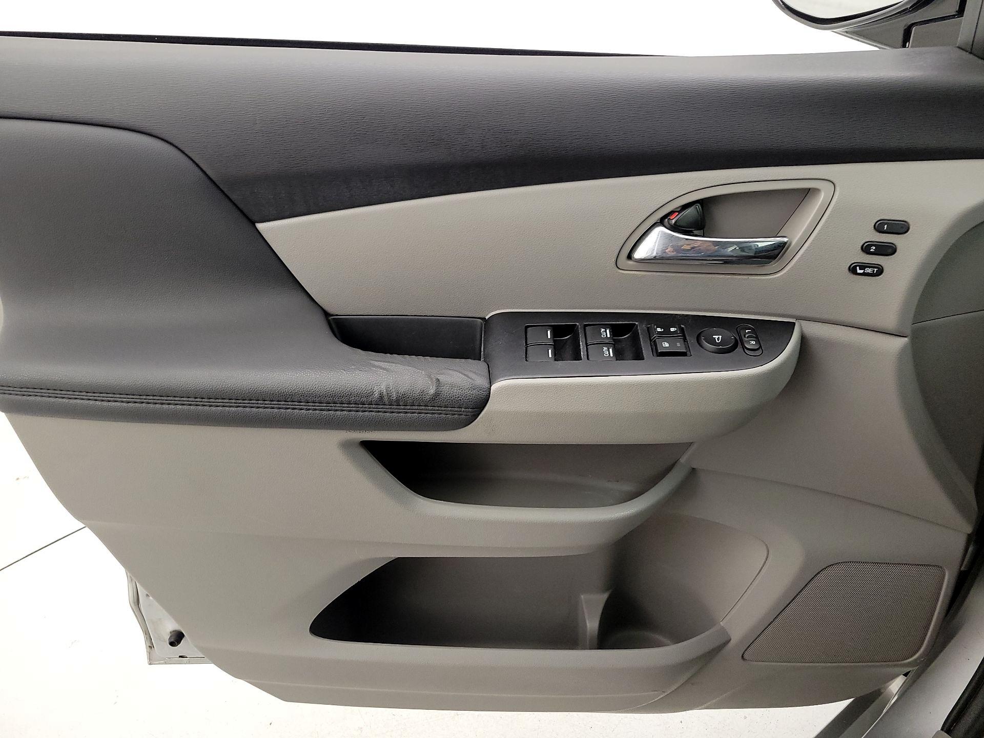 Thumbnail: 2014 Honda Odyssey - 12