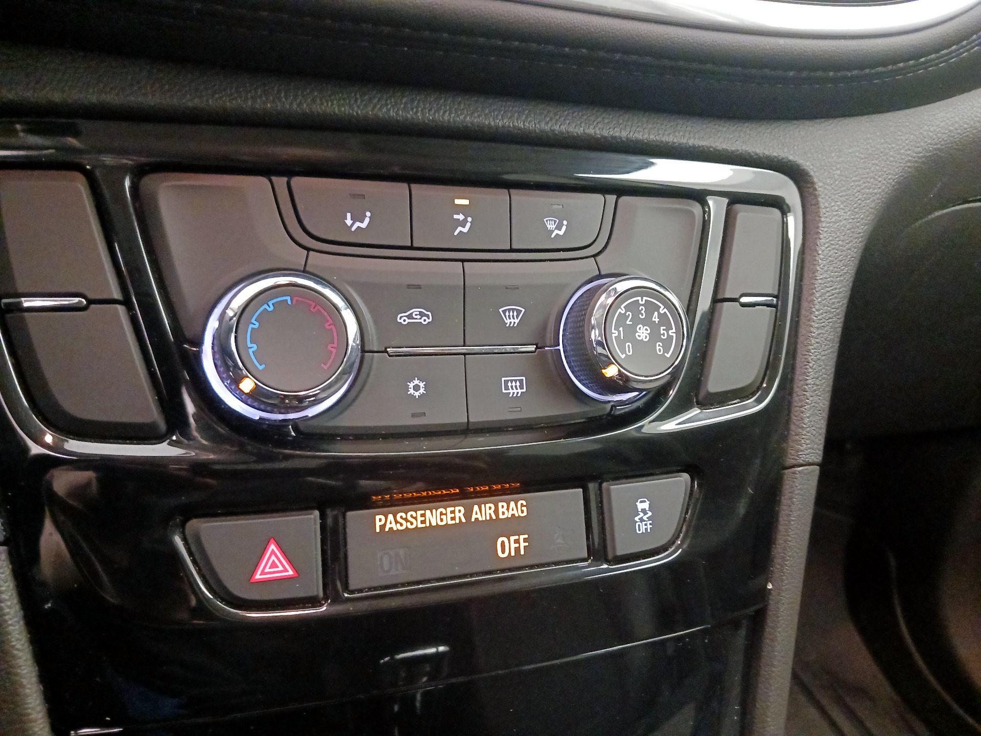 Thumbnail: 2020 Buick Encore - 16