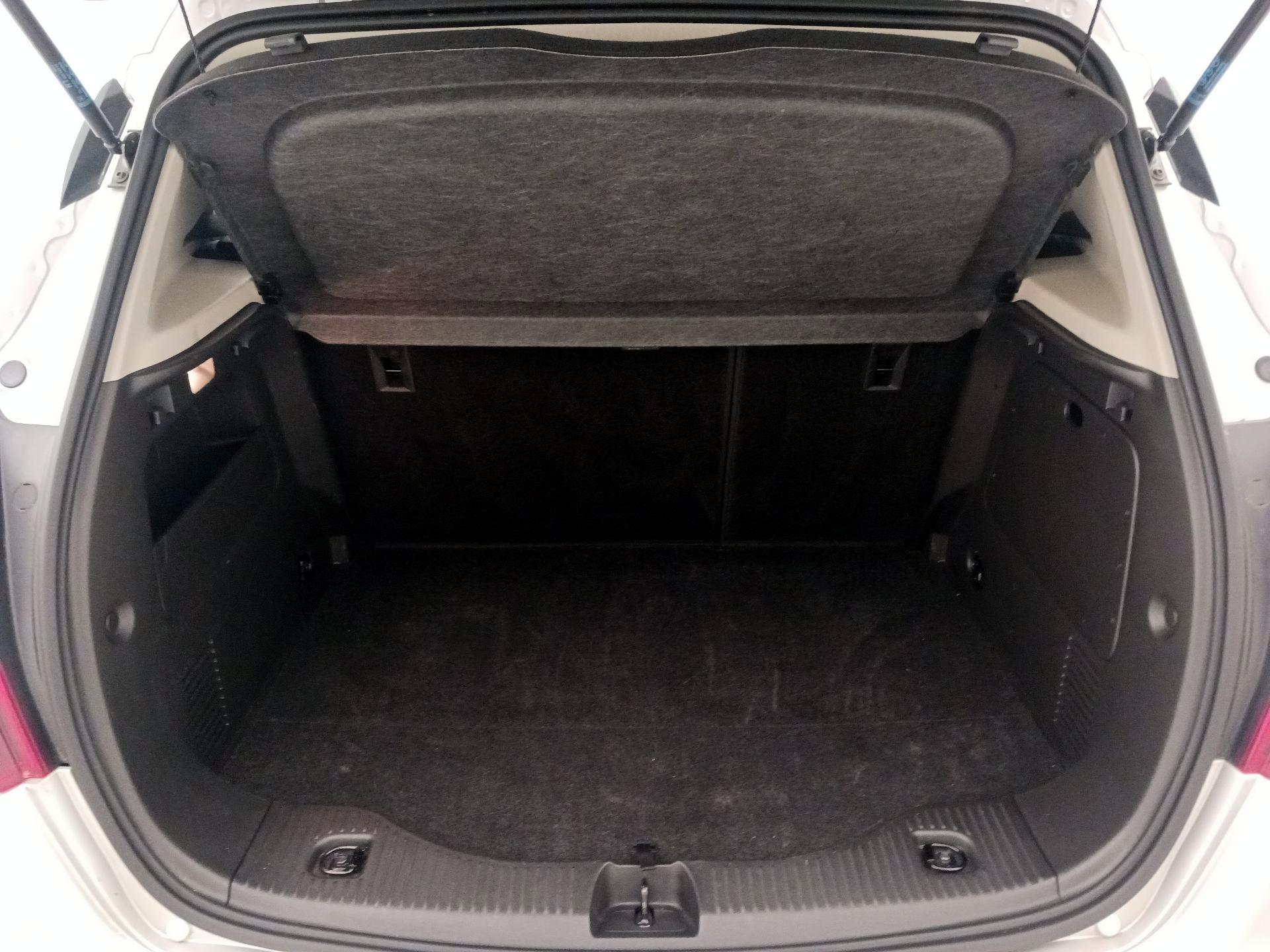 Thumbnail: 2020 Buick Encore - 20