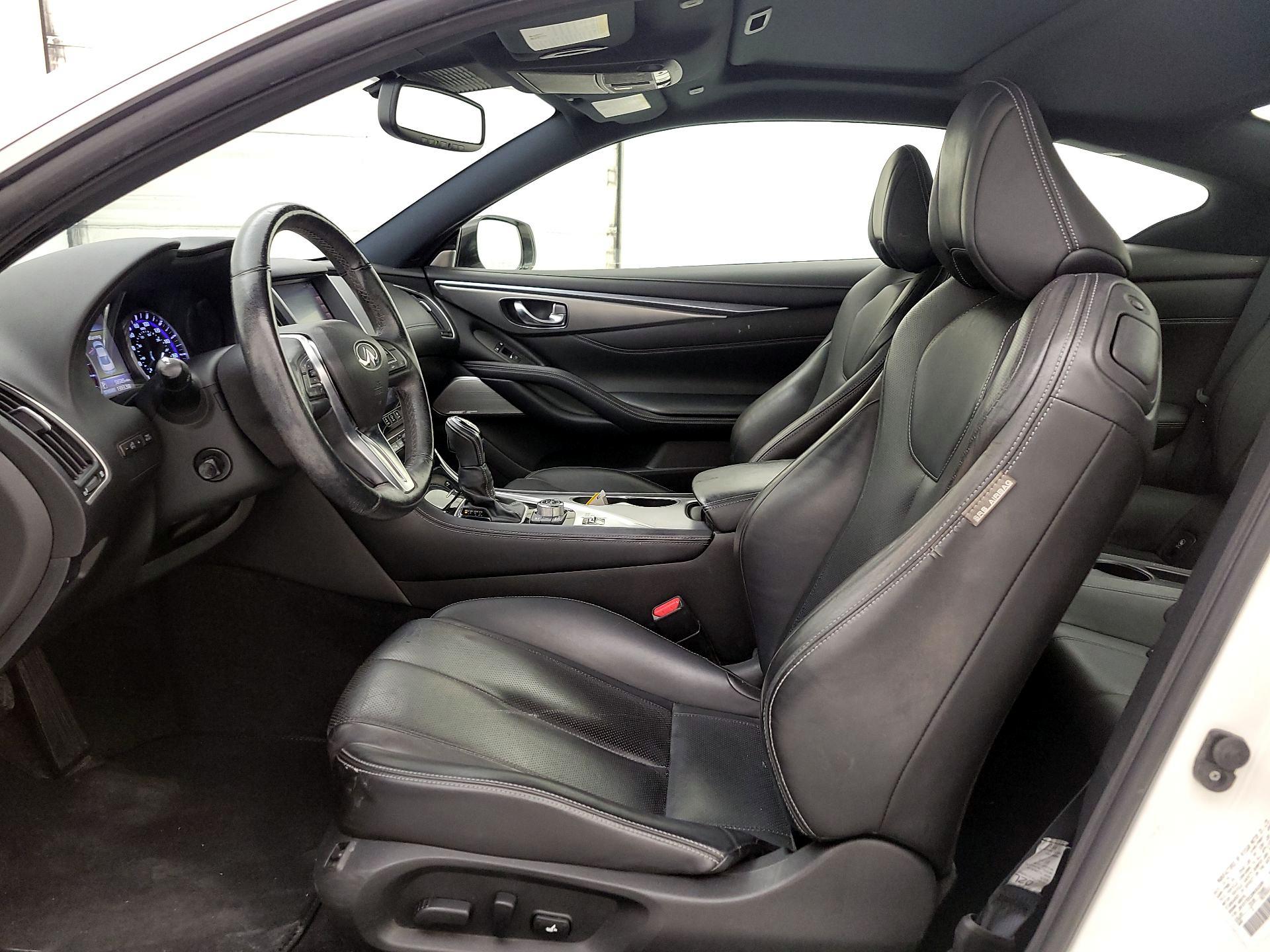 Thumbnail: 2017 INFINITI Q60 - 11