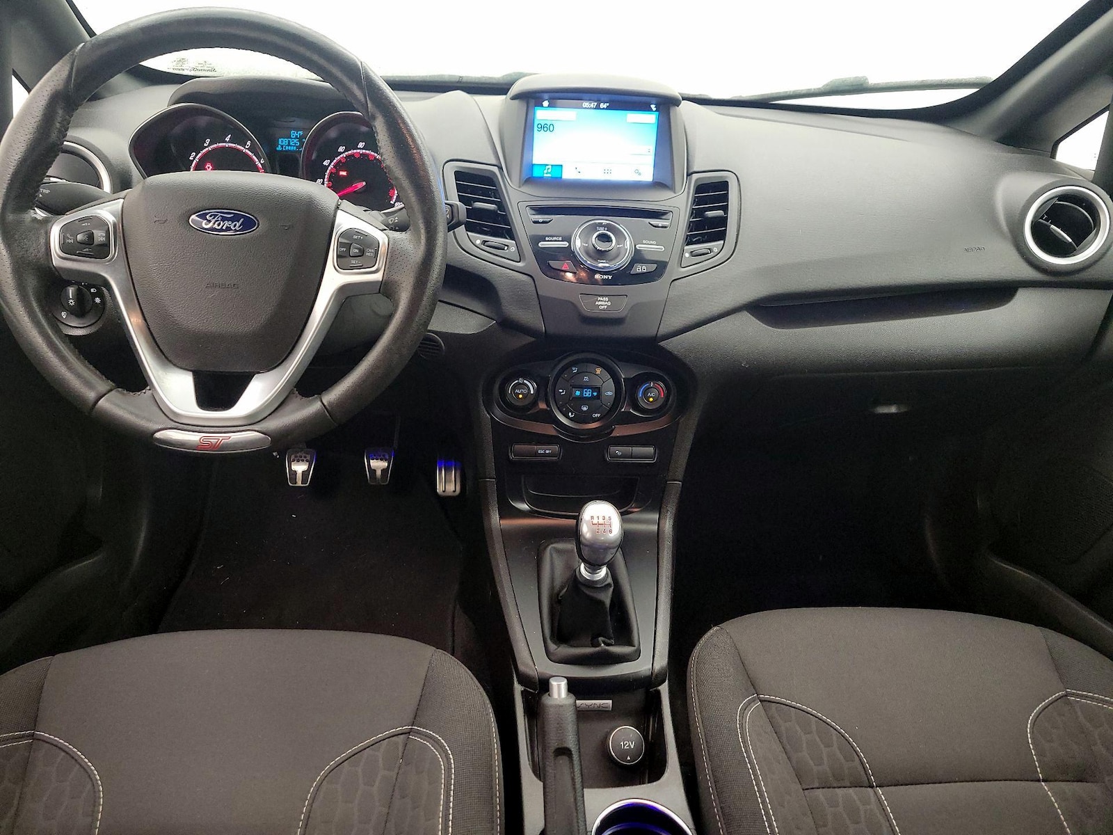 2016 Ford Fiesta ST - Photo 10