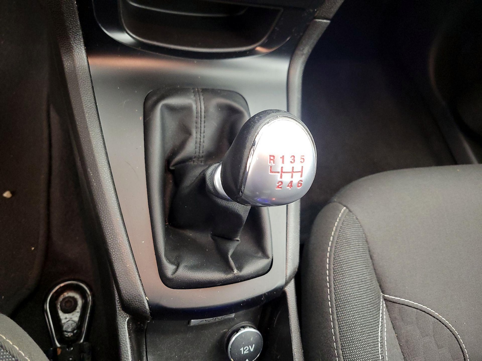 2016 Ford Fiesta ST - Photo 16