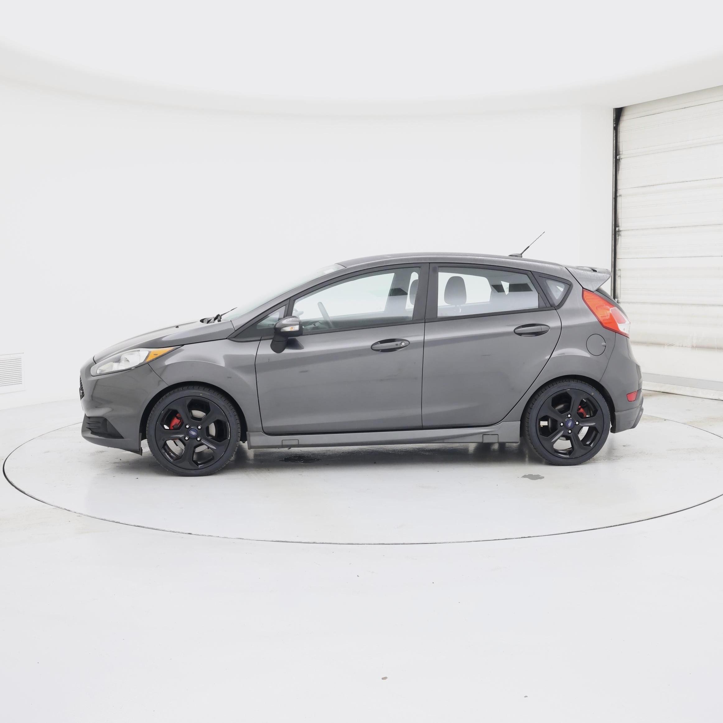 Thumbnail: 2016 Ford Fiesta - 3