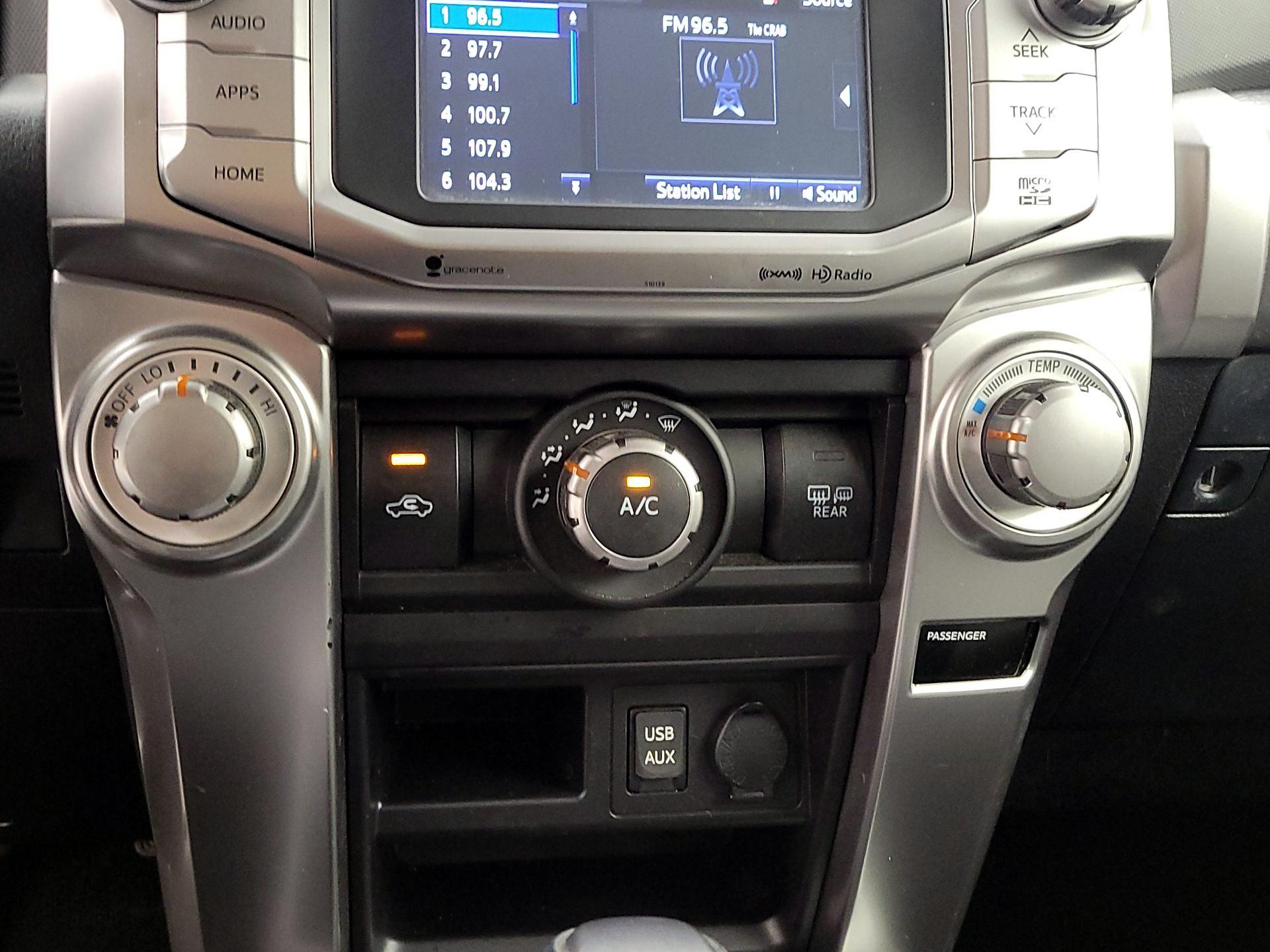 Thumbnail: 2016 Toyota 4Runner - 16