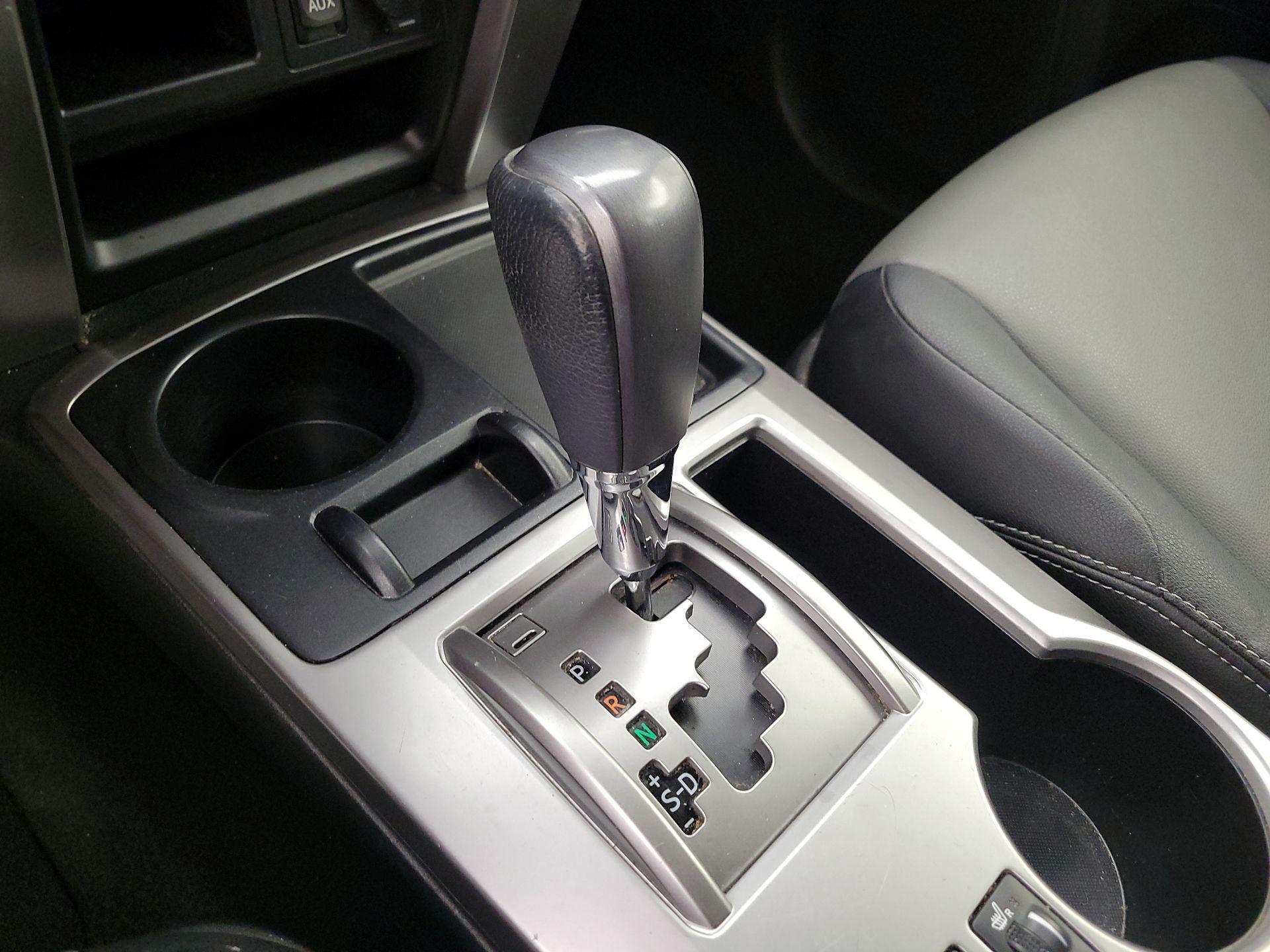 Thumbnail: 2016 Toyota 4Runner - 17