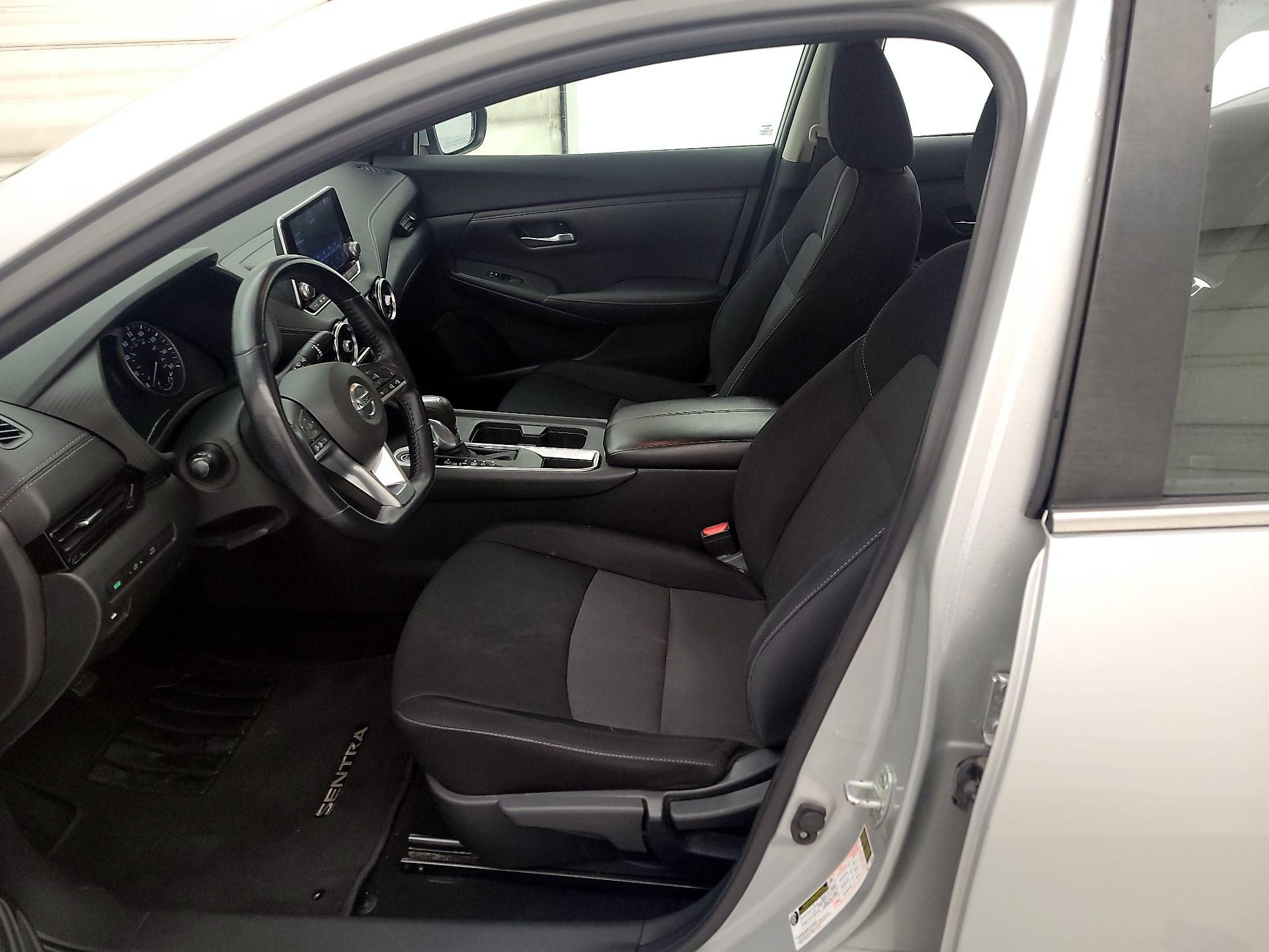 Thumbnail: 2021 Nissan Sentra - 11