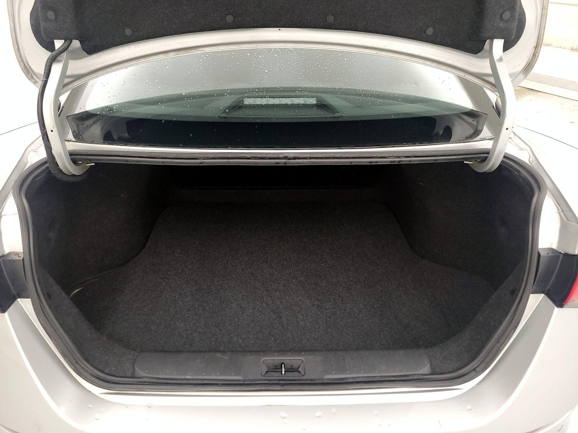 Thumbnail: 2021 Nissan Sentra - 16