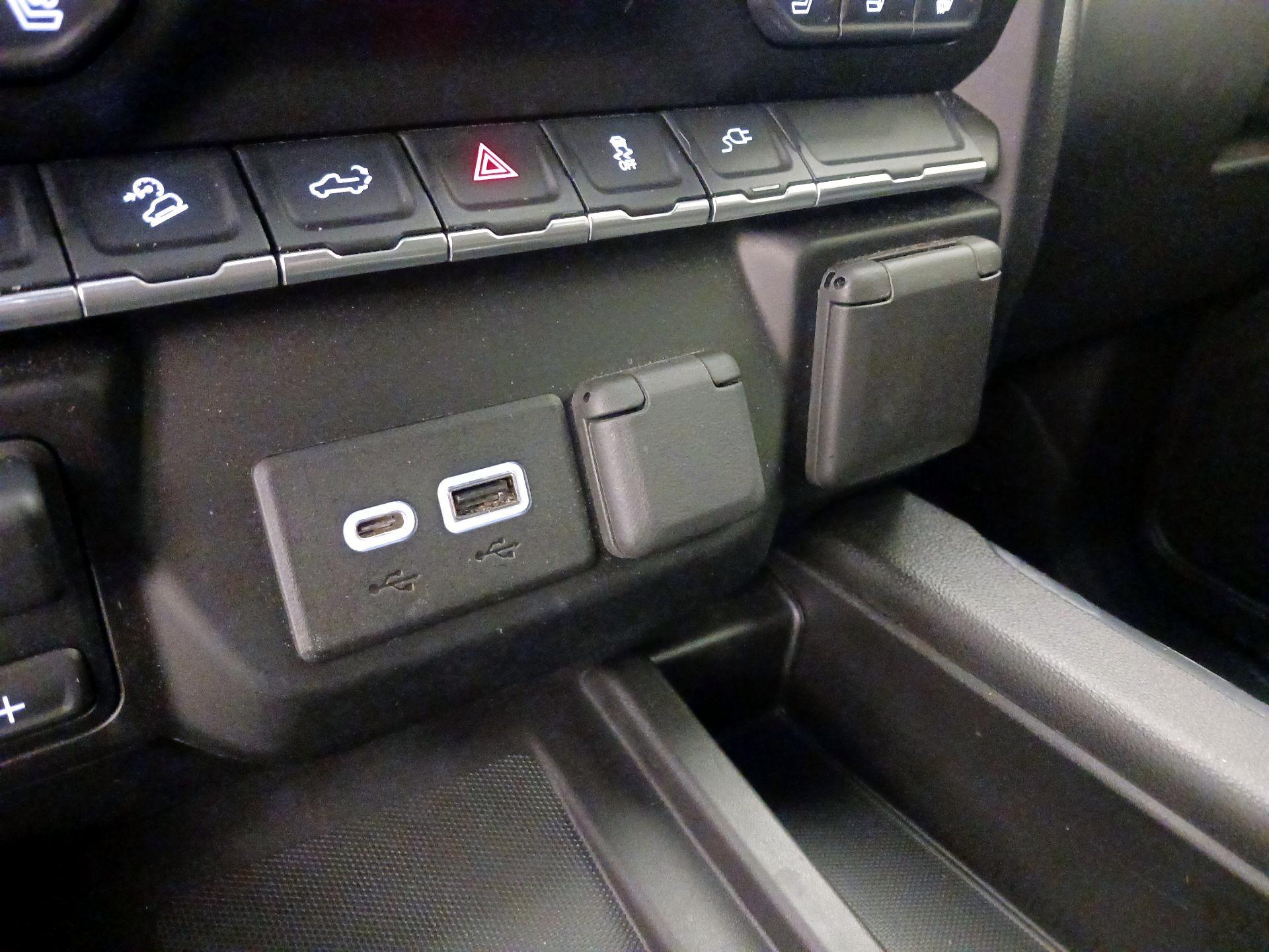 Thumbnail: 2022 GMC Sierra 1500 - 19