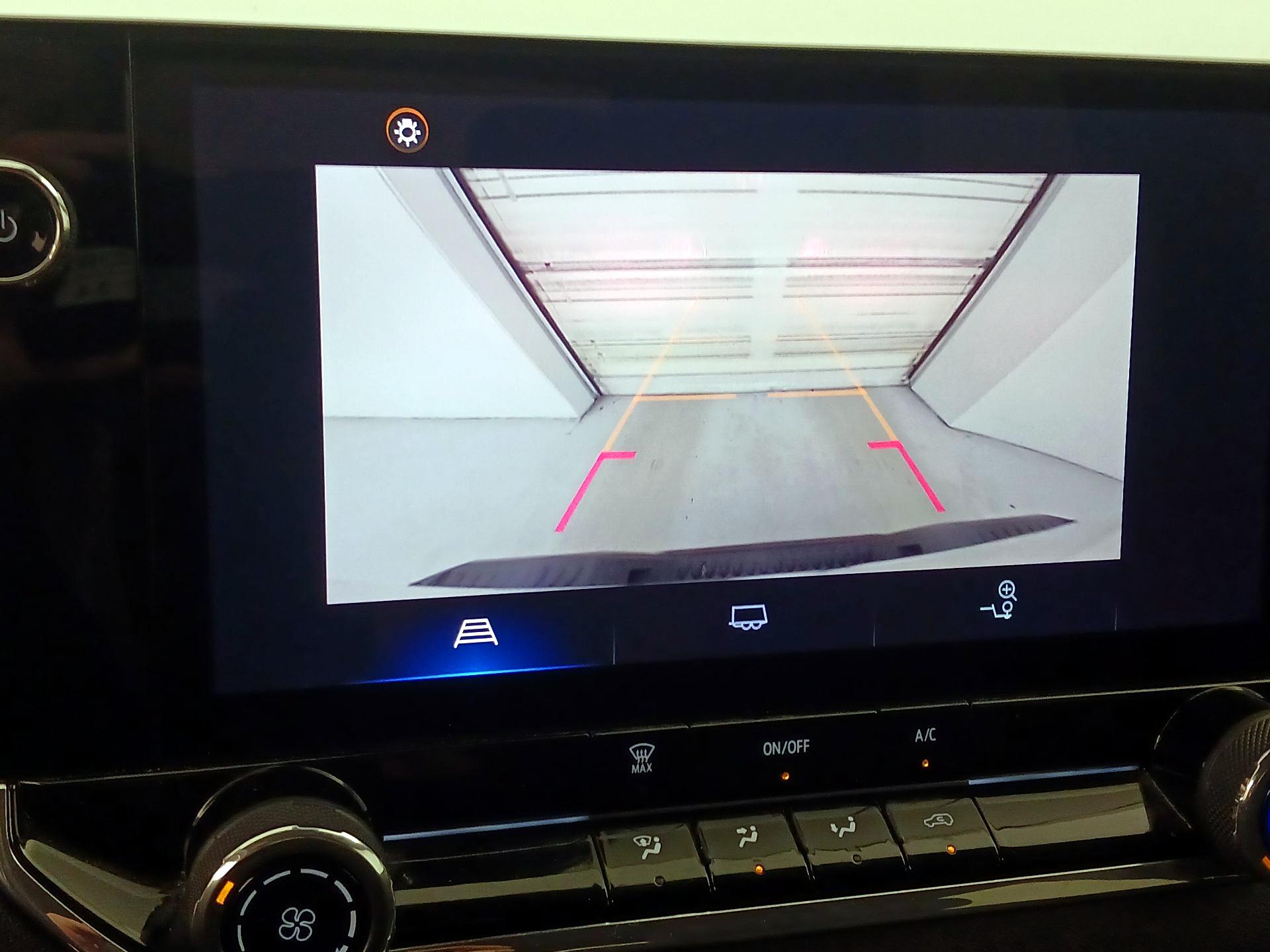 Thumbnail: 2024 Chevrolet Colorado - 15