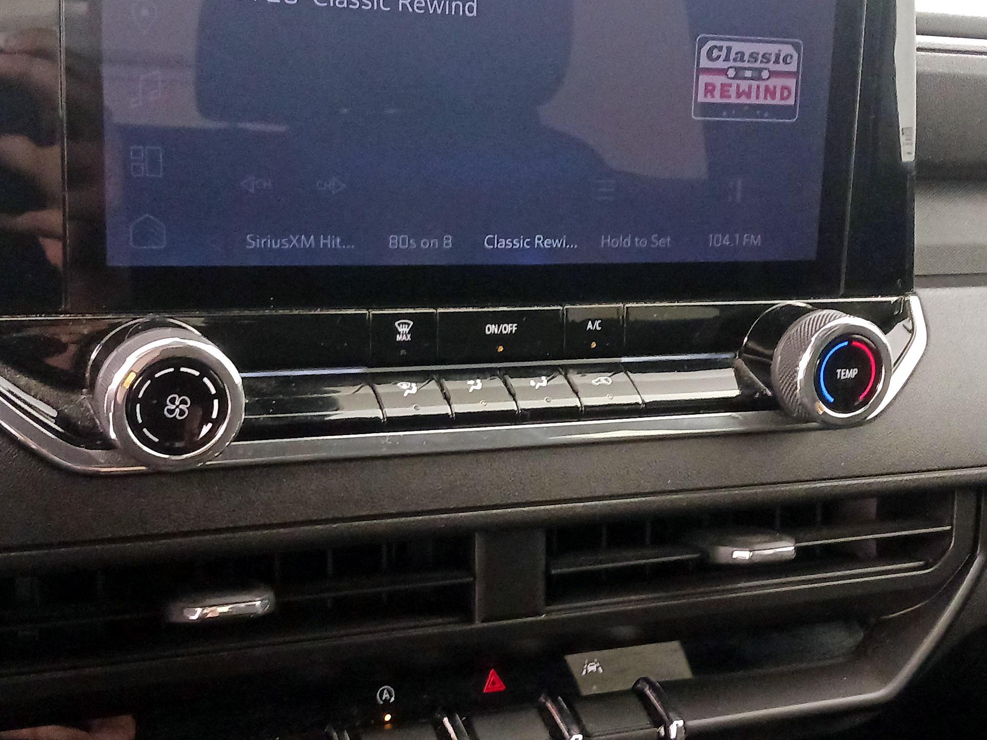 Thumbnail: 2024 Chevrolet Colorado - 17