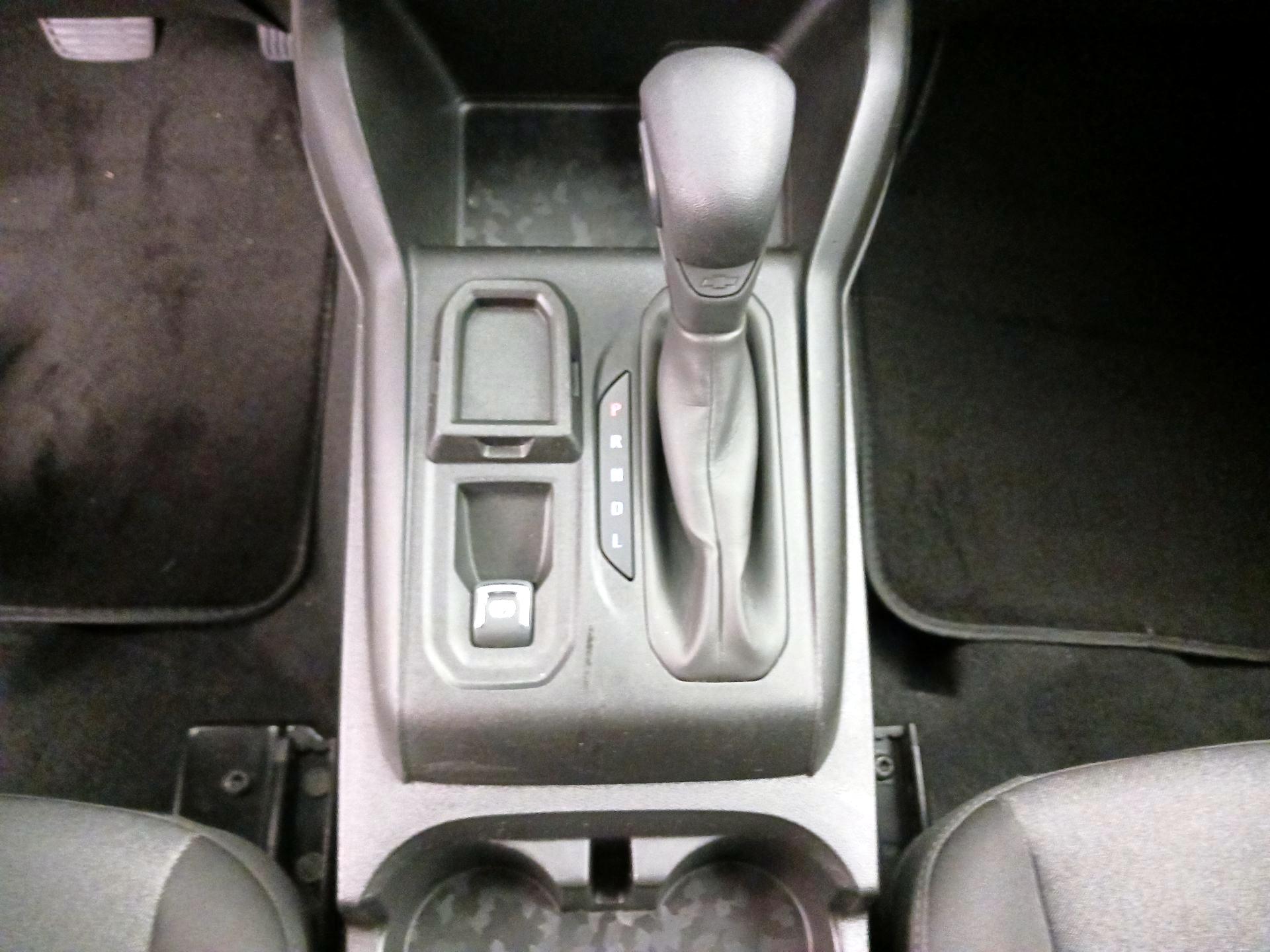 Thumbnail: 2024 Chevrolet Colorado - 18