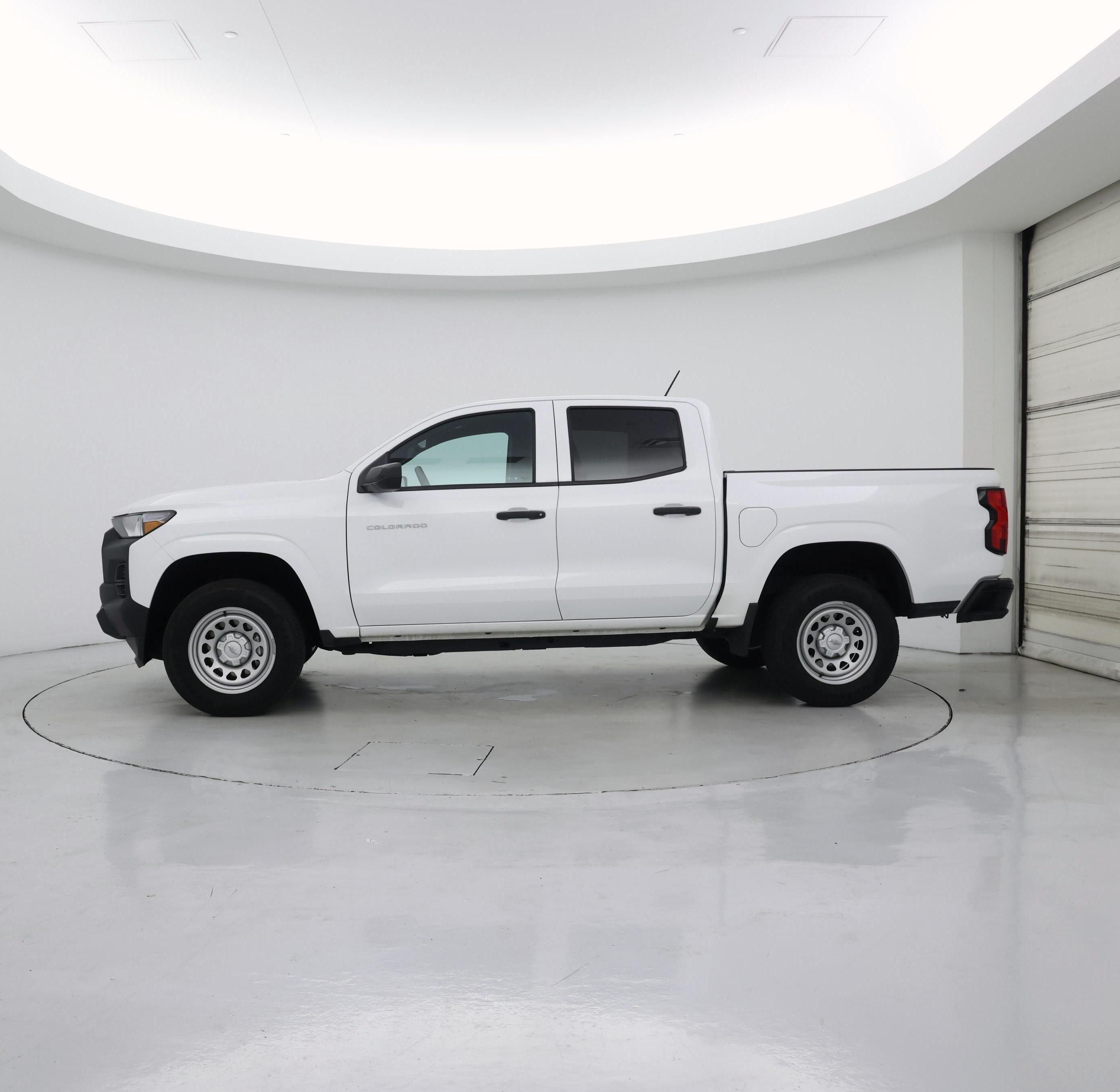 Thumbnail: 2024 Chevrolet Colorado - 3