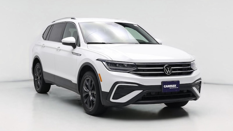 2022 Volkswagen Tiguan SE Hero Image