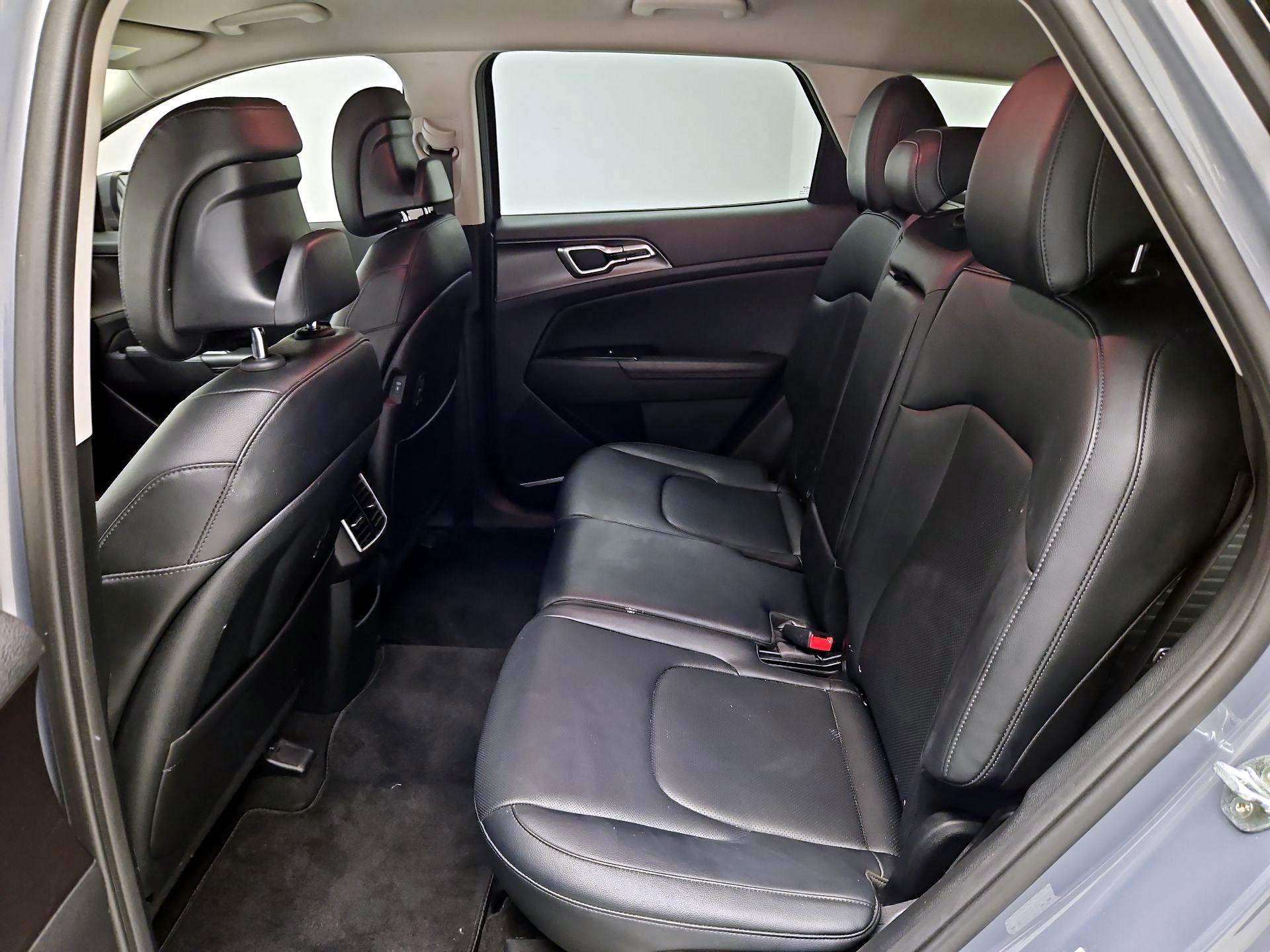 Thumbnail: 2023 Kia Sportage - 20