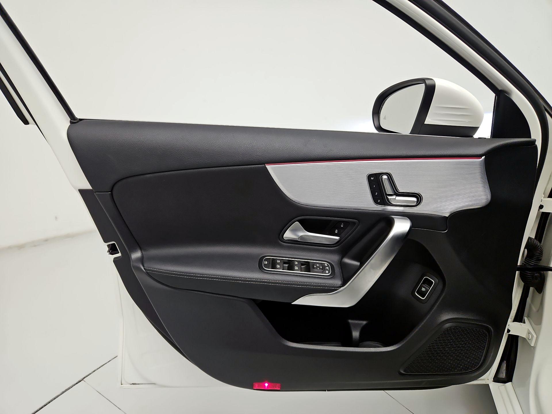 Thumbnail: 2022 Mercedes-Benz A-Class - 12