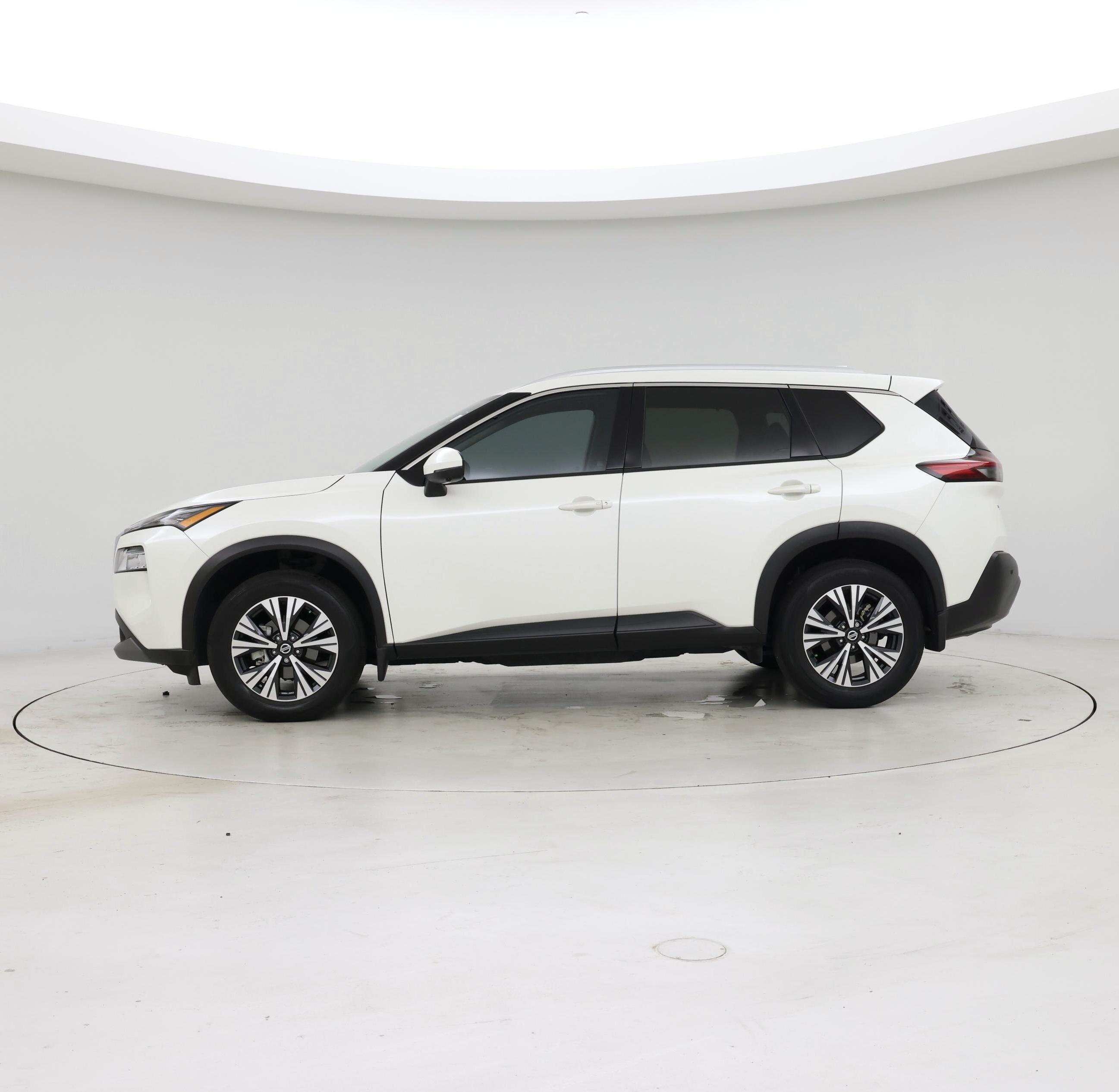 Thumbnail: 2021 Nissan Rogue - 3
