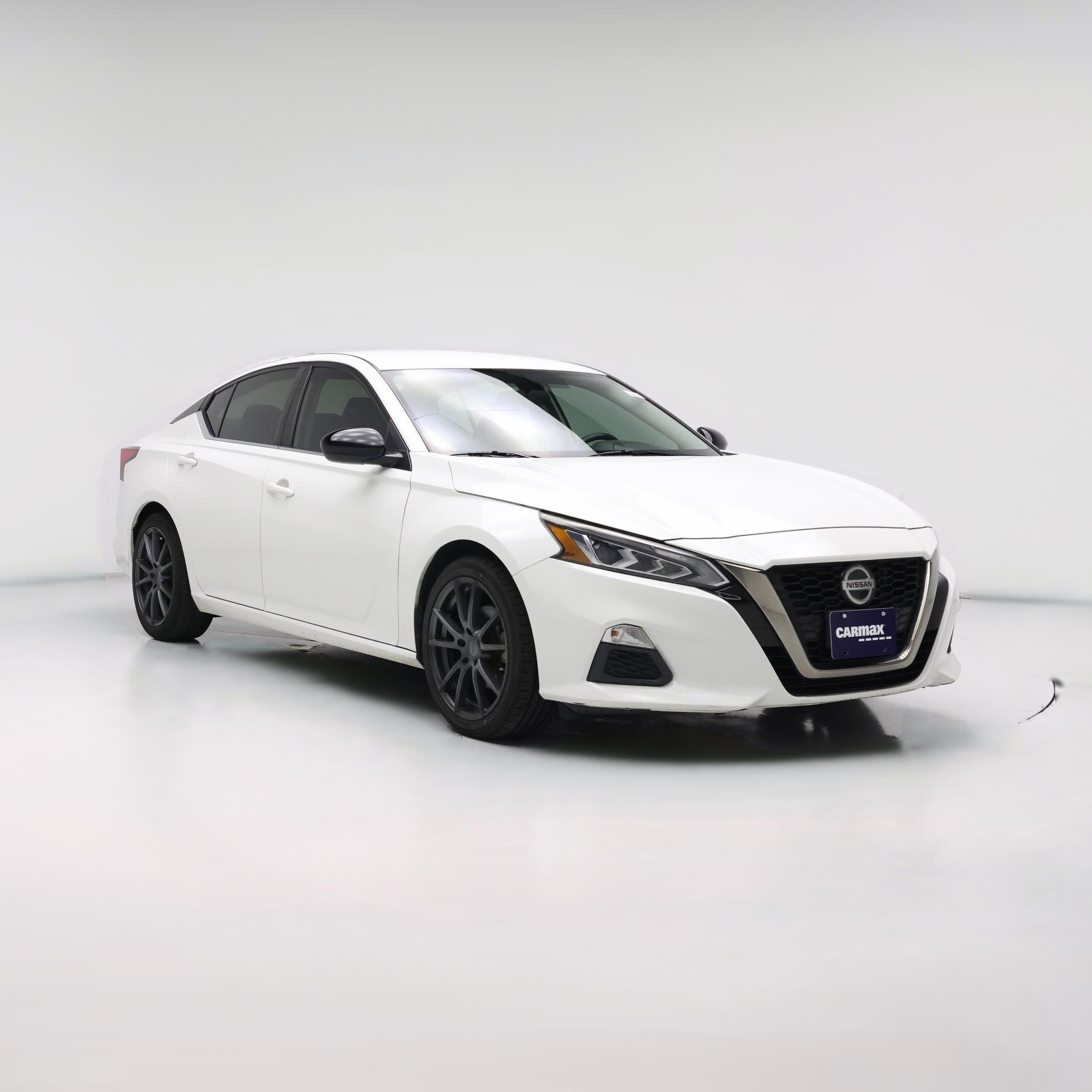 Thumbnail: 2019 Nissan Altima - 1