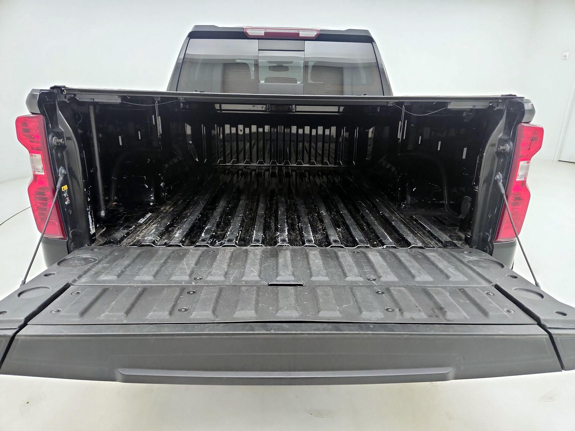 Thumbnail: 2021 Chevrolet Silverado 1500 - 20