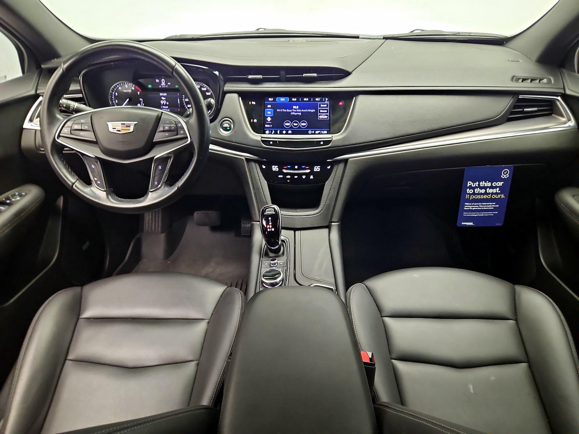 Thumbnail: 2022 Cadillac XT5 - 9