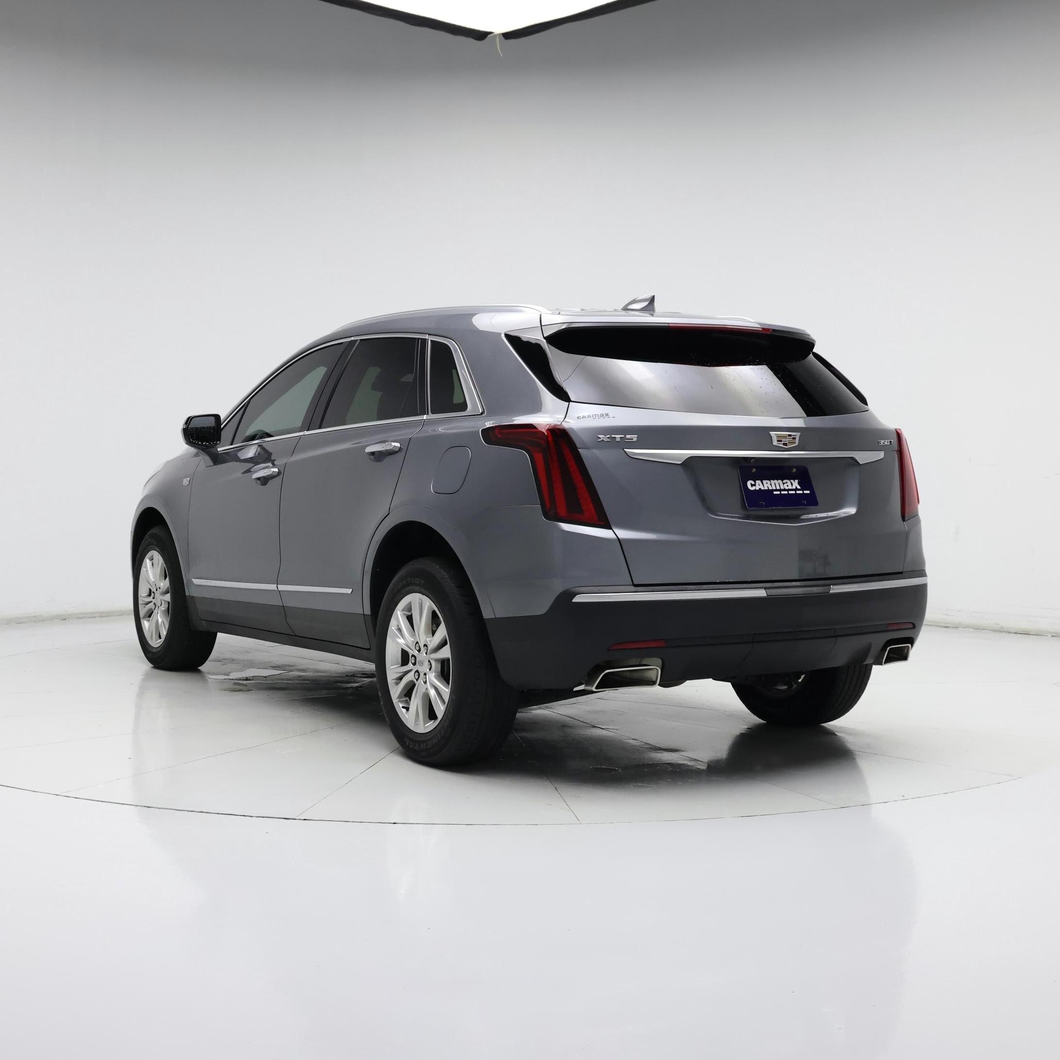 Thumbnail: 2022 Cadillac XT5 - 2