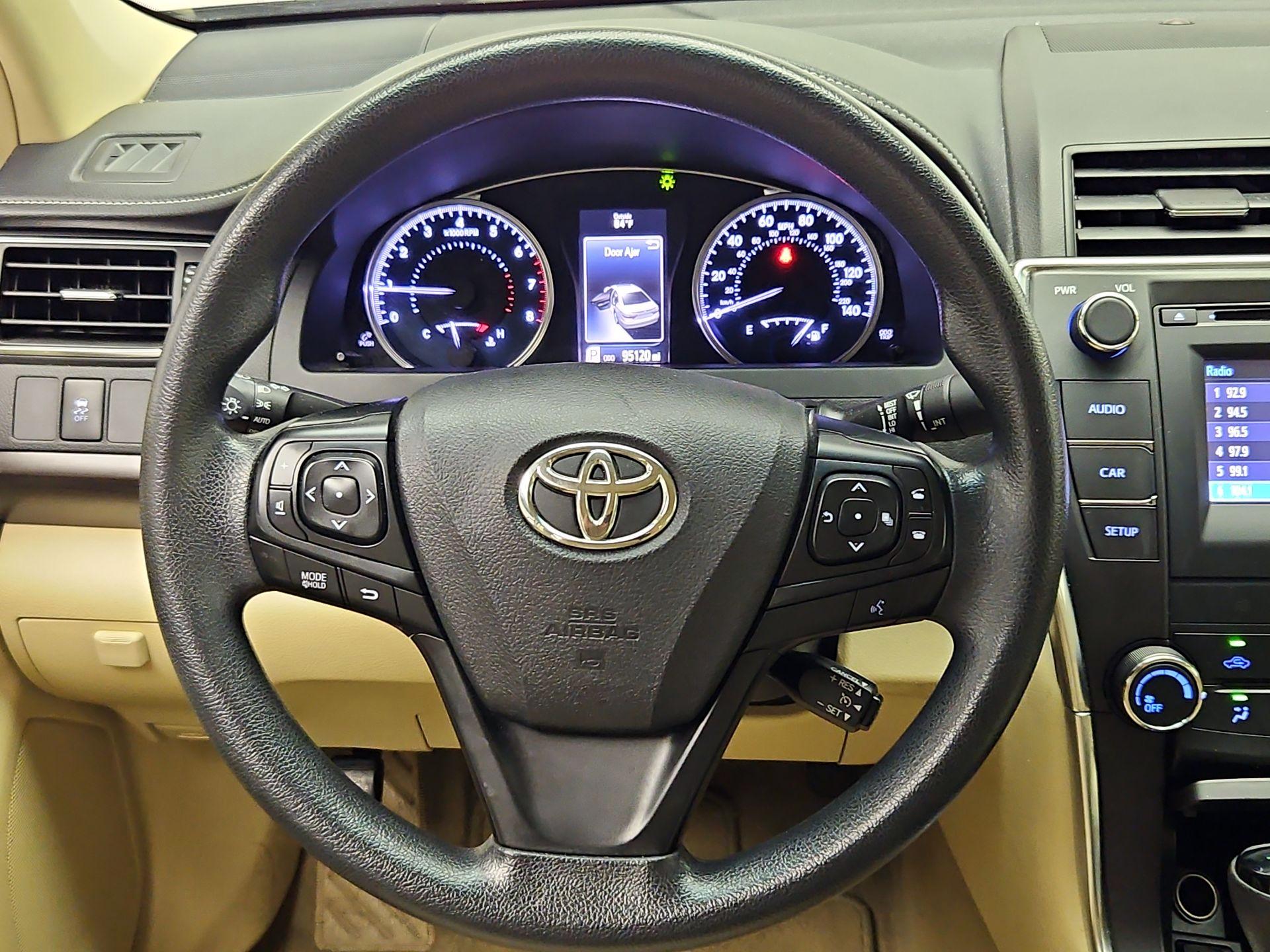 Thumbnail: 2017 Toyota Camry - 10