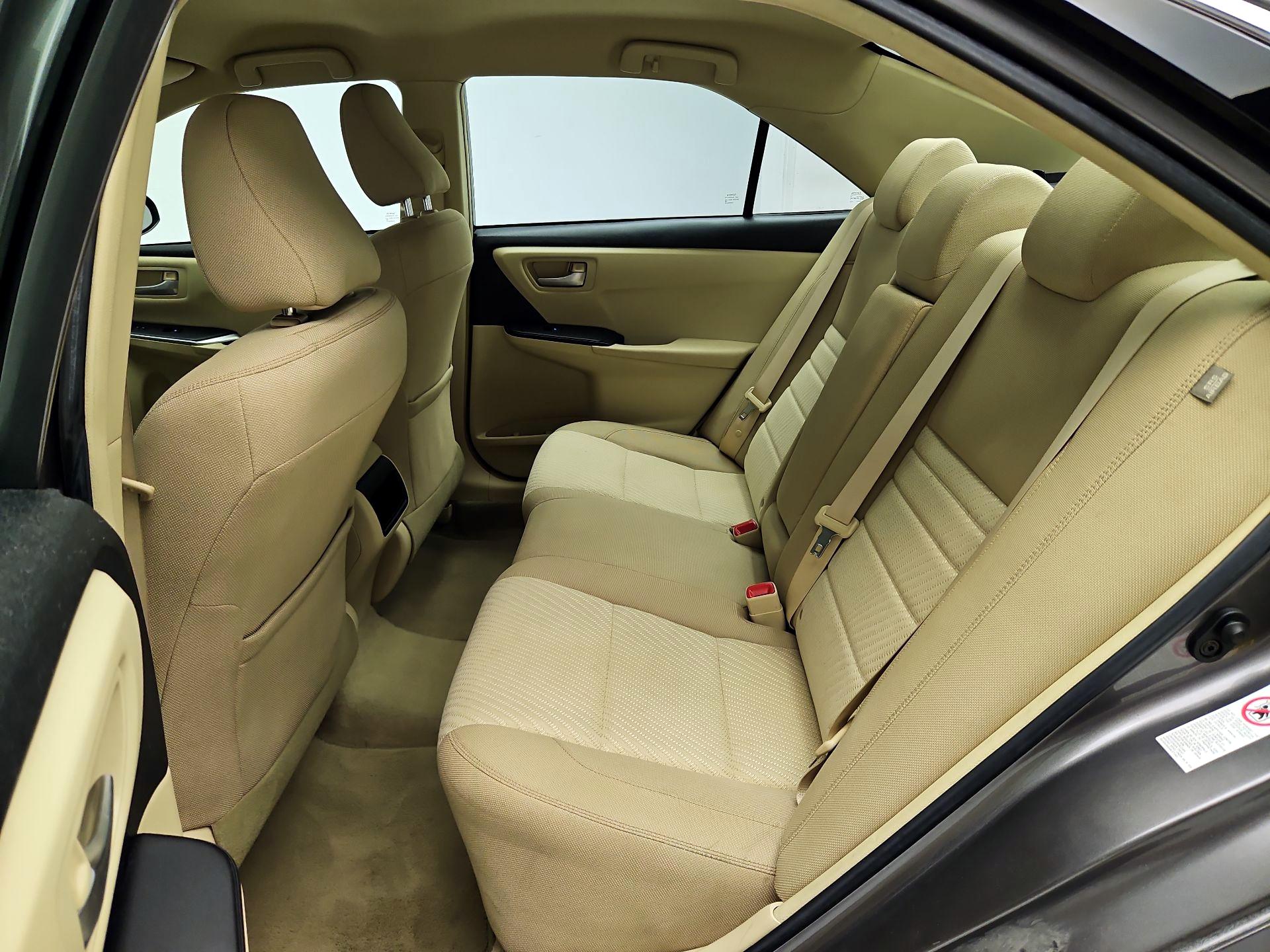 Thumbnail: 2017 Toyota Camry - 19