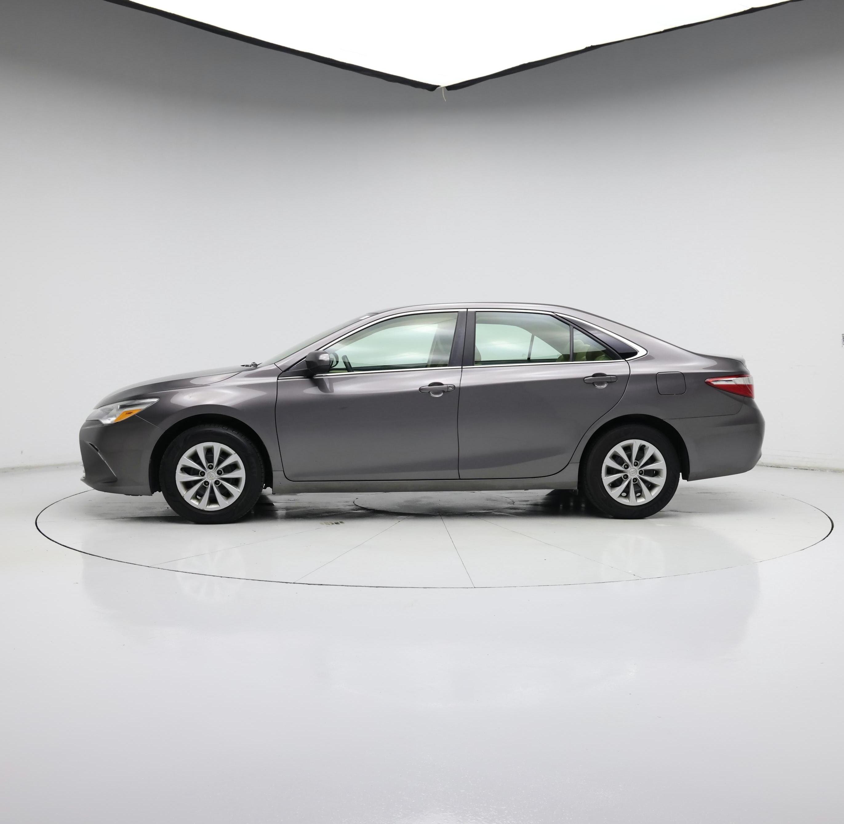 Thumbnail: 2017 Toyota Camry - 3