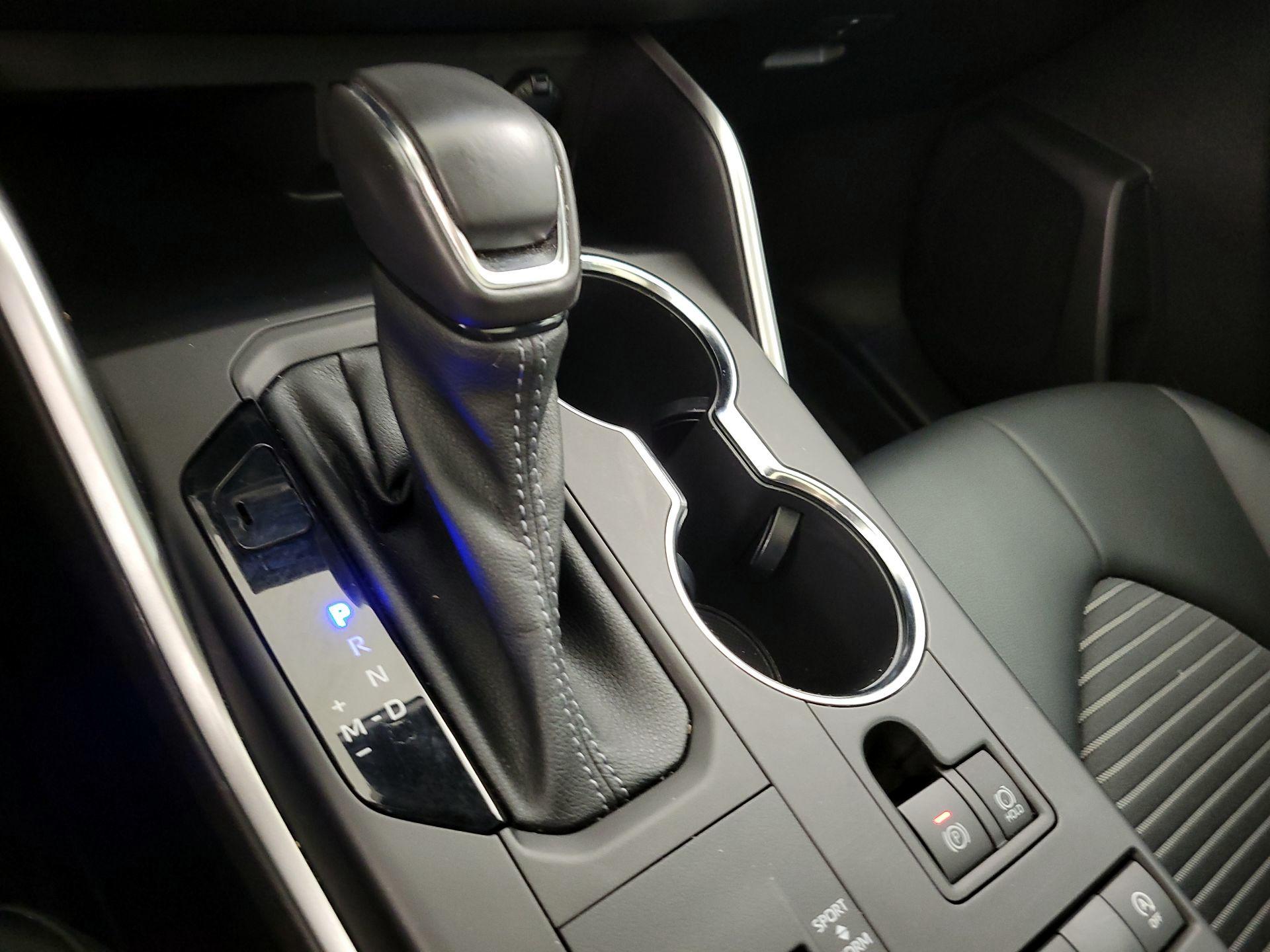Thumbnail: 2022 Toyota Highlander - 18