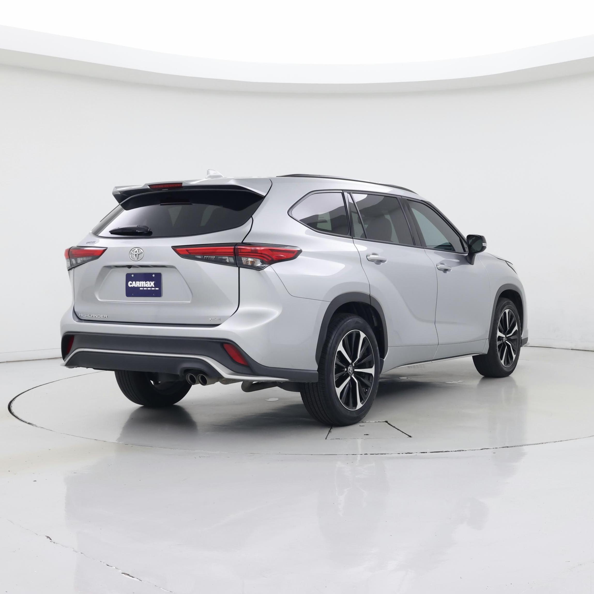 Thumbnail: 2022 Toyota Highlander - 8