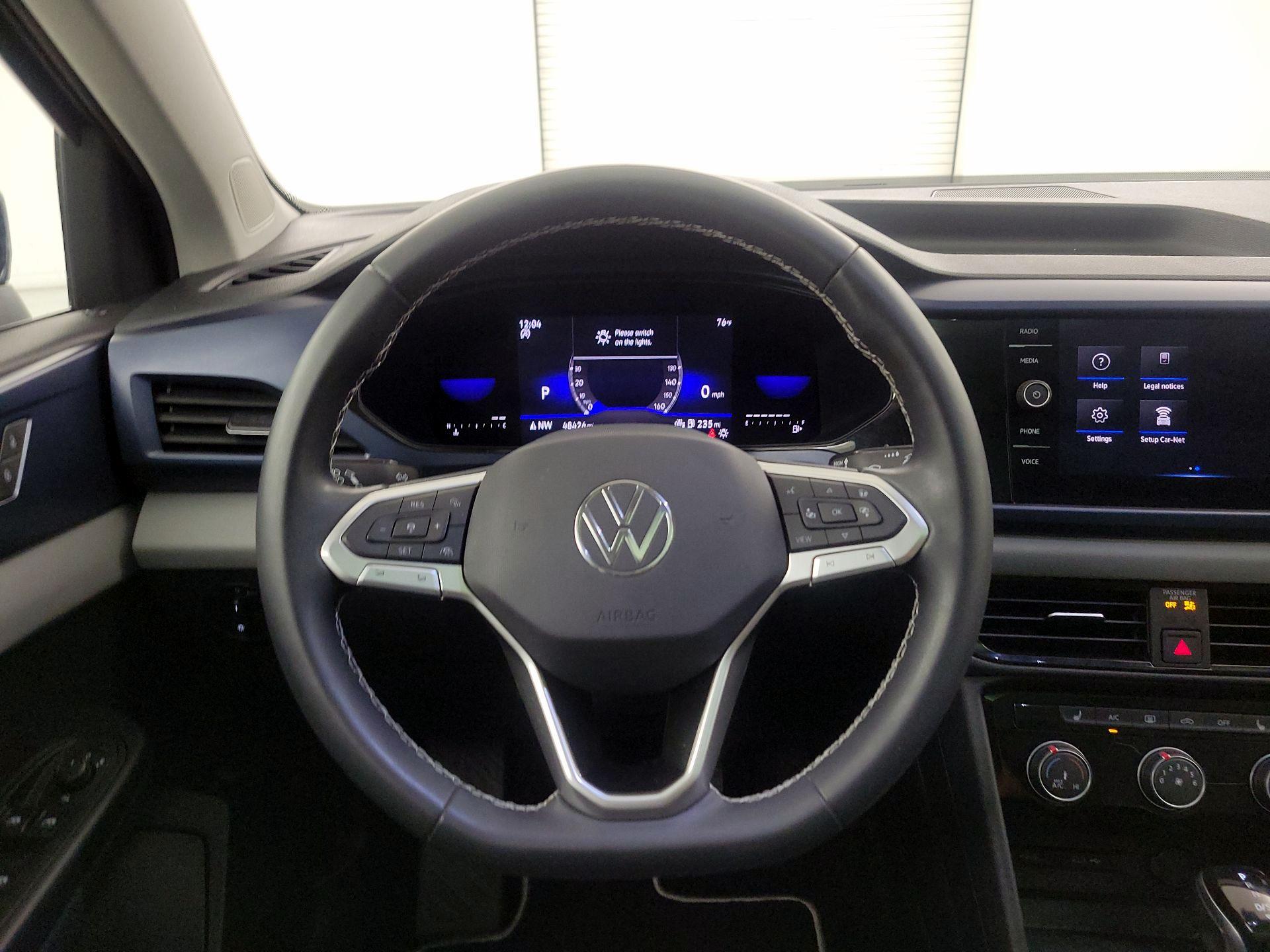 Thumbnail: 2023 Volkswagen Taos - 10