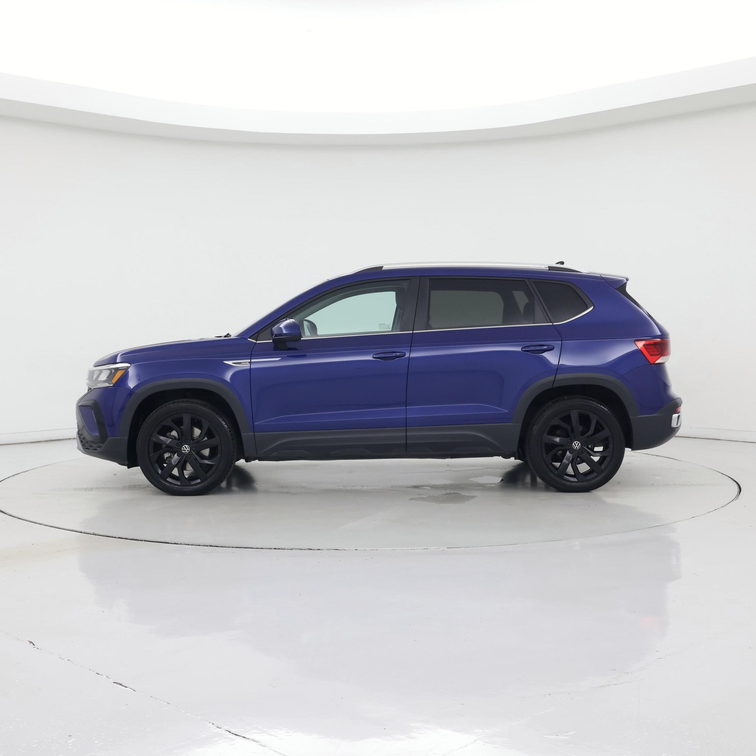 Thumbnail: 2023 Volkswagen Taos - 3