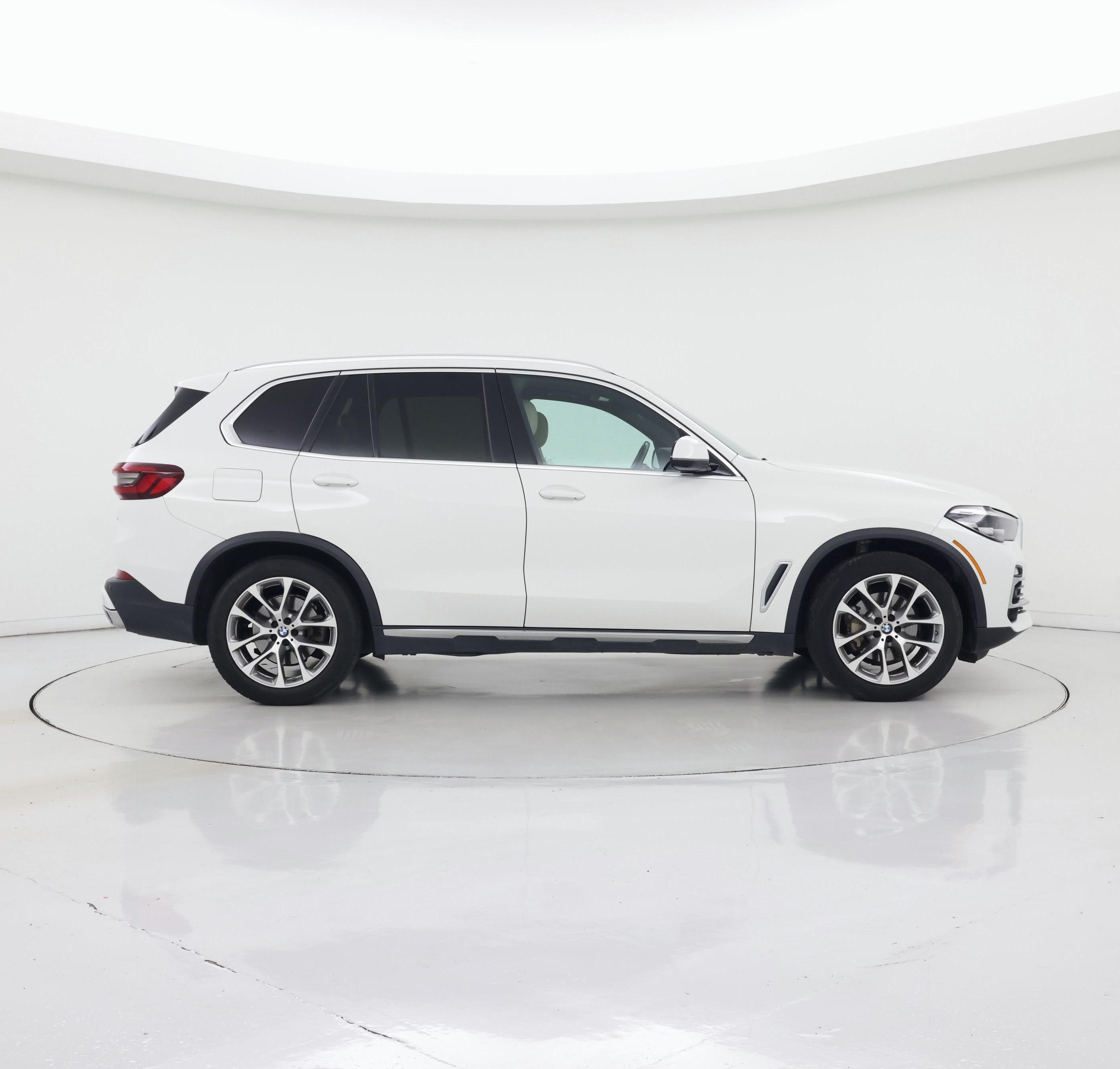 Thumbnail: 2021 BMW X5 - 7