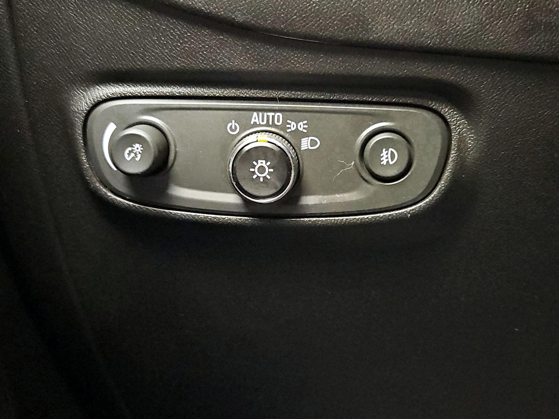Thumbnail: 2021 Chevrolet Equinox - 13