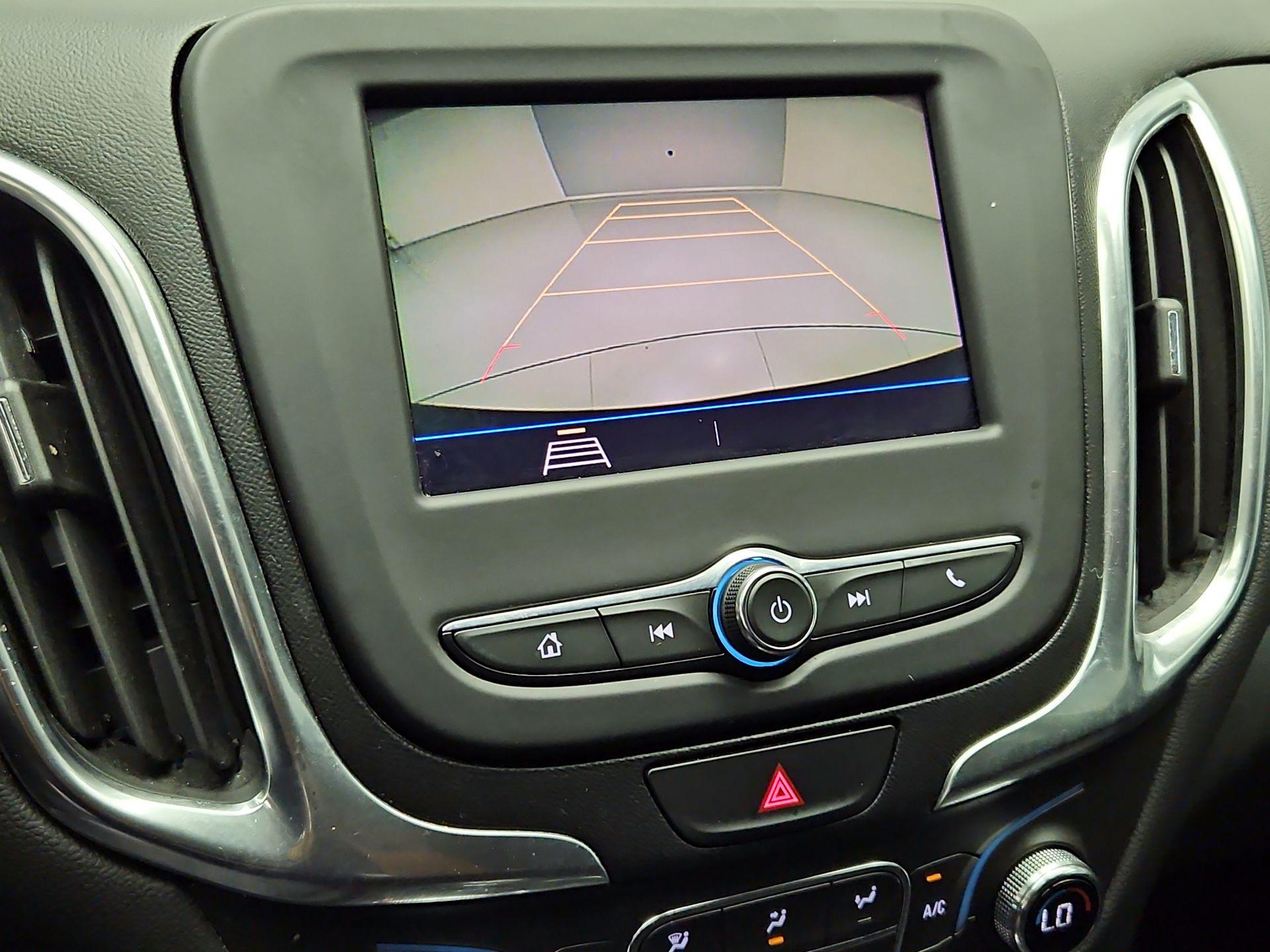 Thumbnail: 2021 Chevrolet Equinox - 14