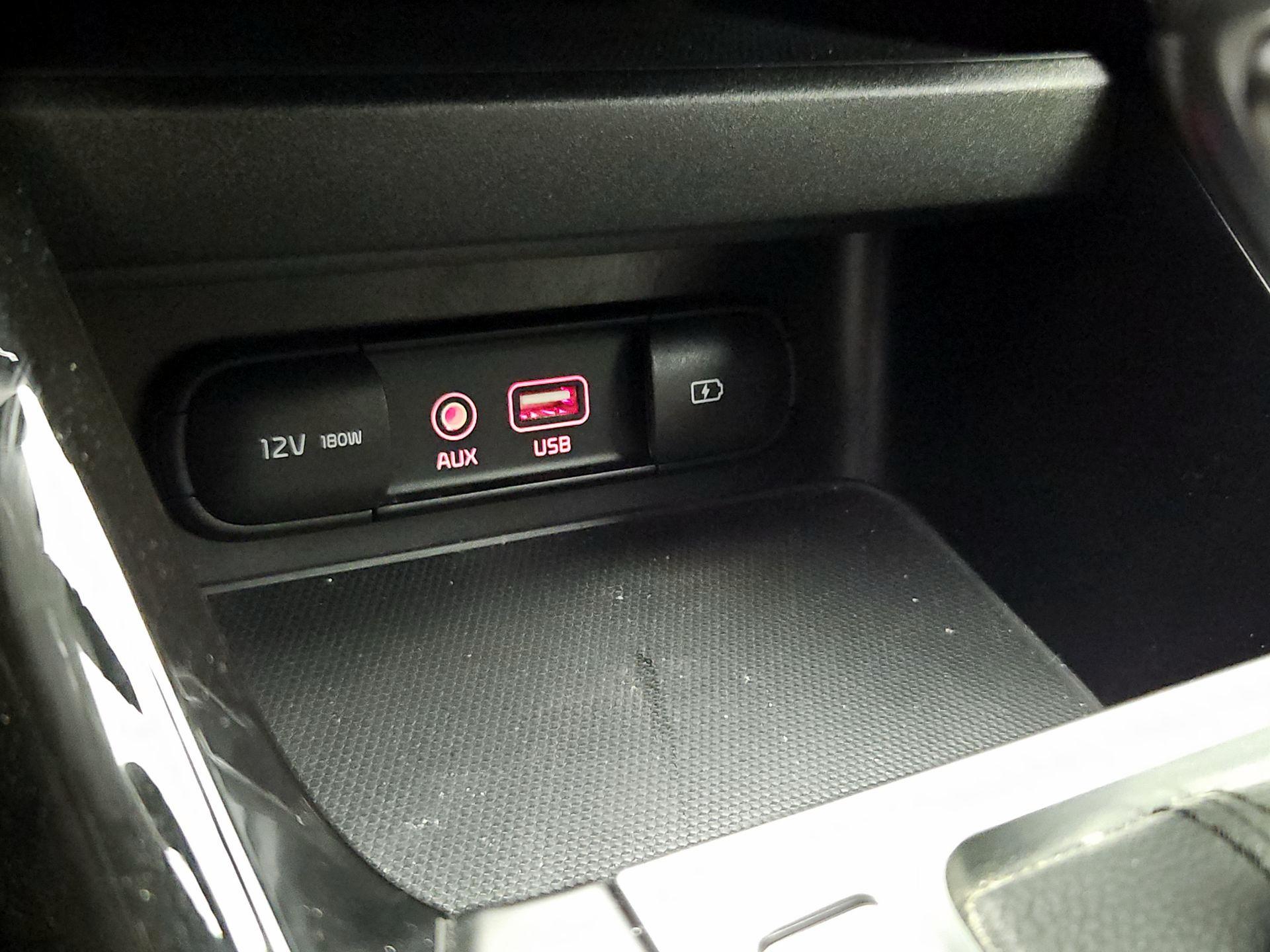 Thumbnail: 2019 Kia Forte - 18