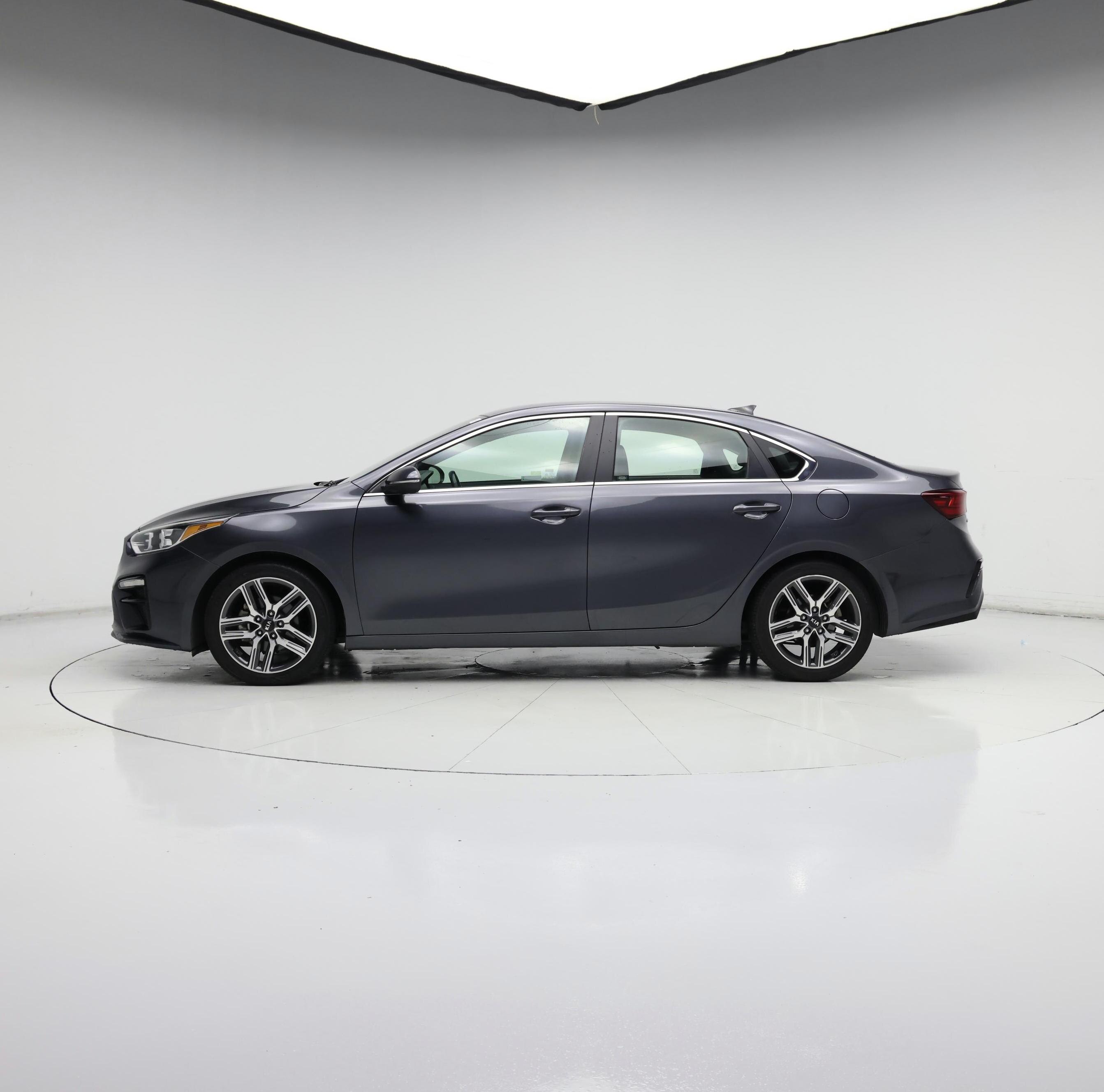 Thumbnail: 2019 Kia Forte - 3