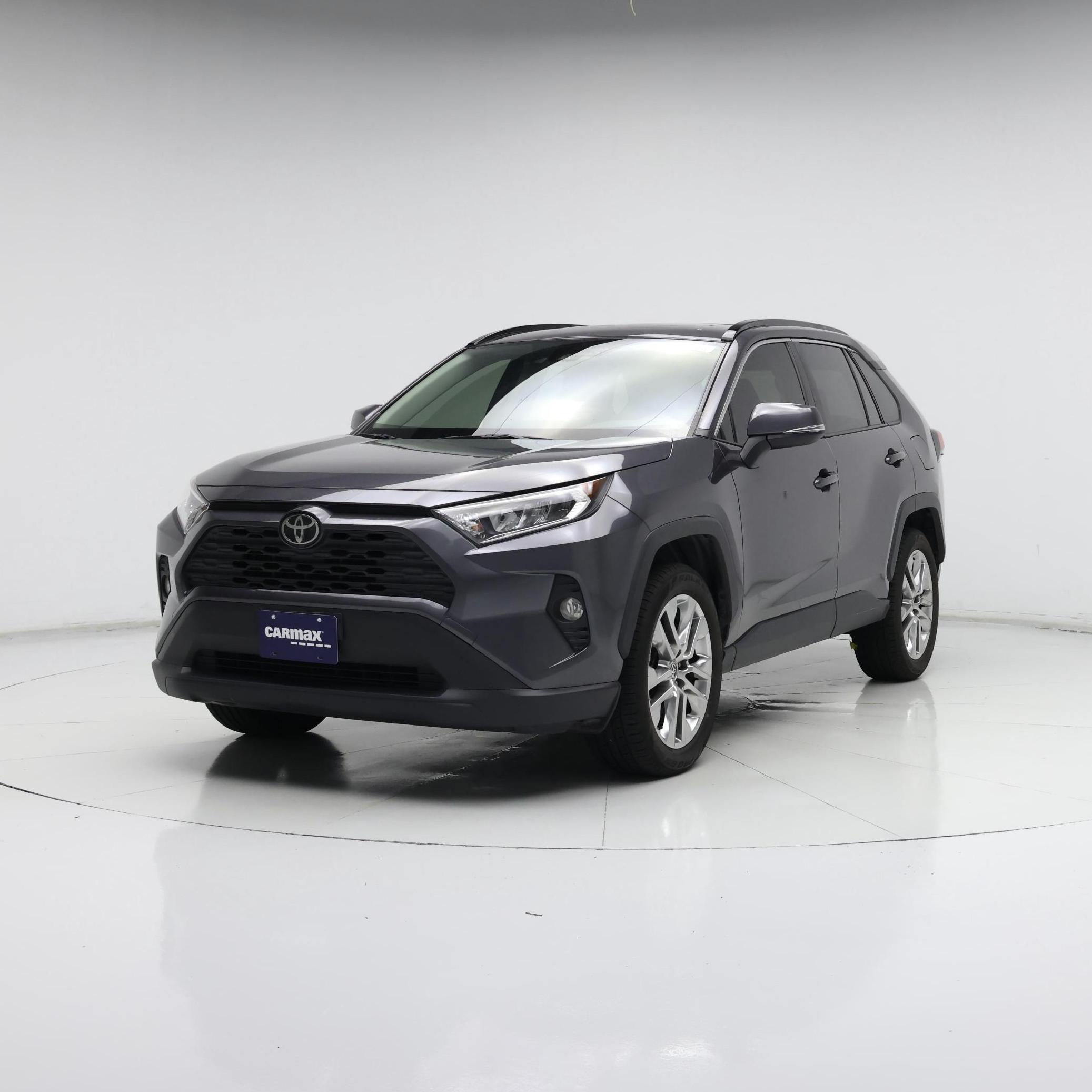 Thumbnail: 2019 Toyota RAV4 - 4