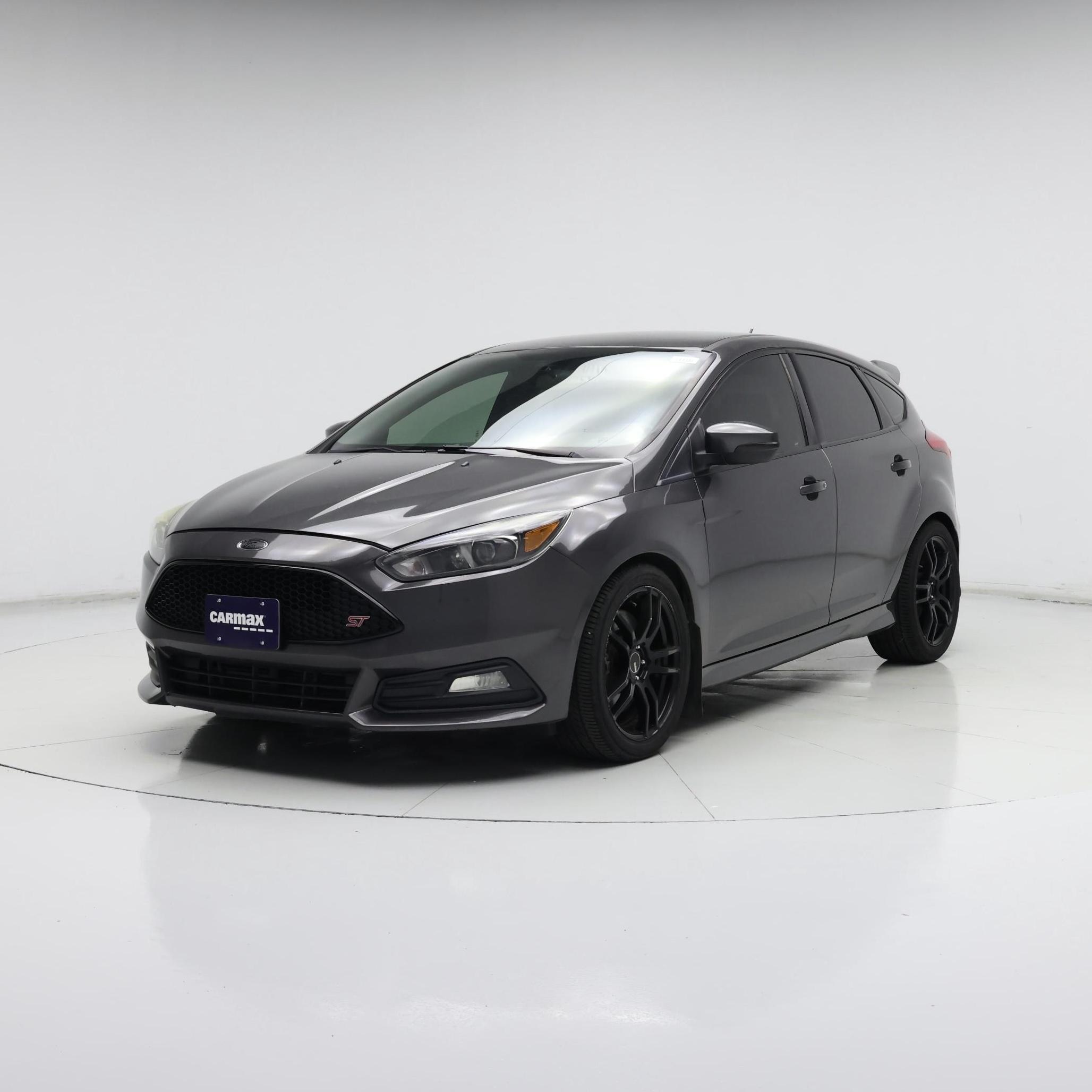 Thumbnail: 2015 Ford Focus - 4