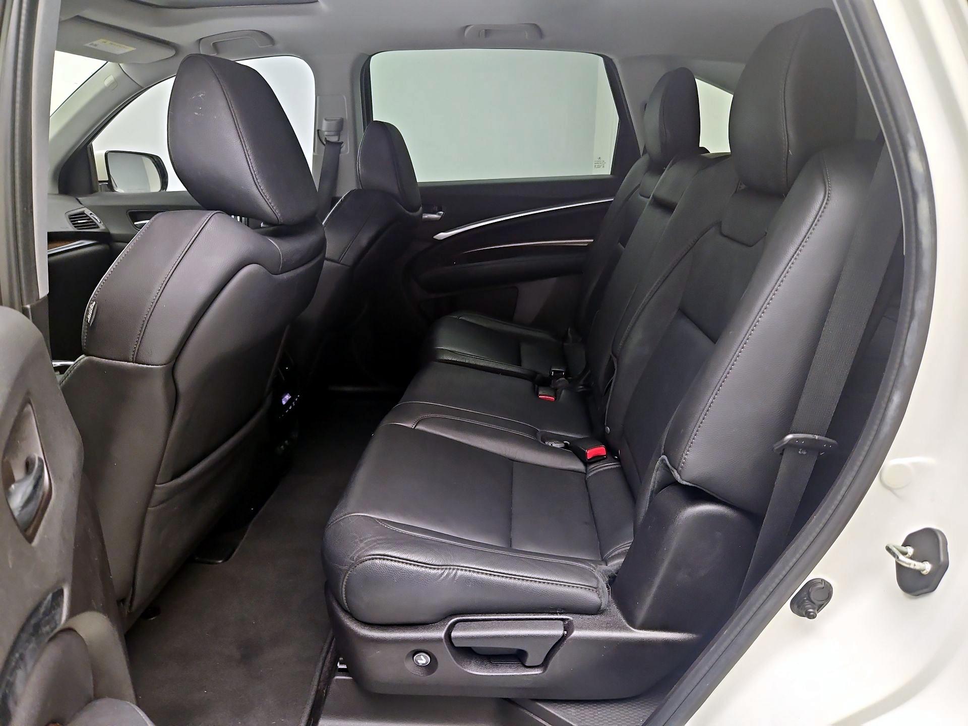 Thumbnail: 2019 Acura MDX - 17